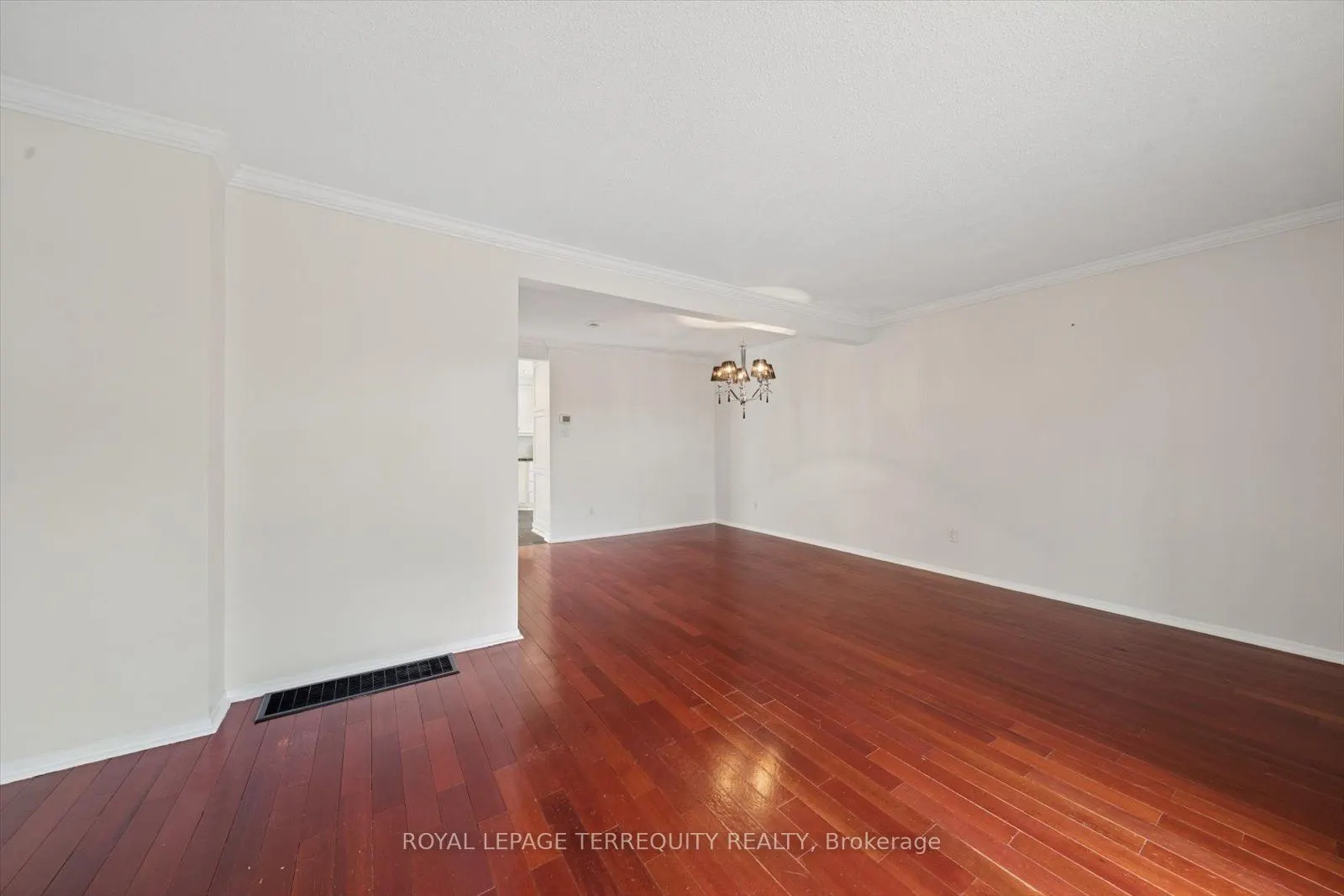1825 Hyde Mill Crescent #26