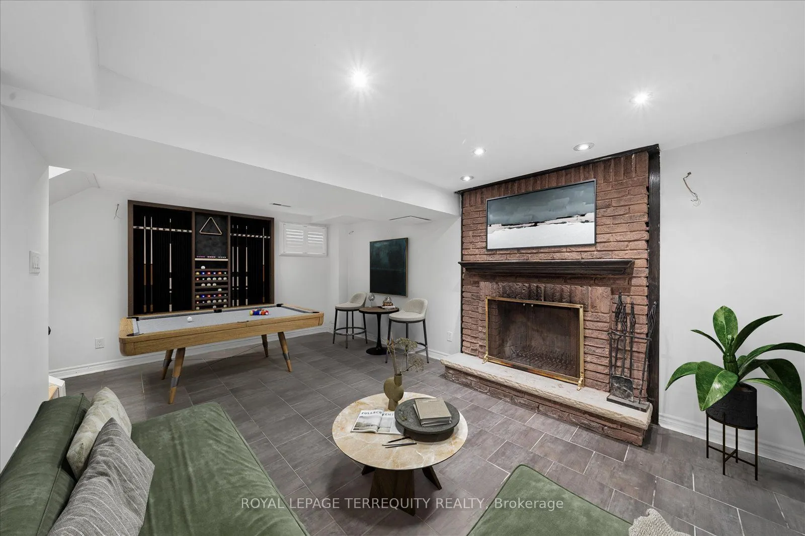 1825 Hyde Mill Crescent #26