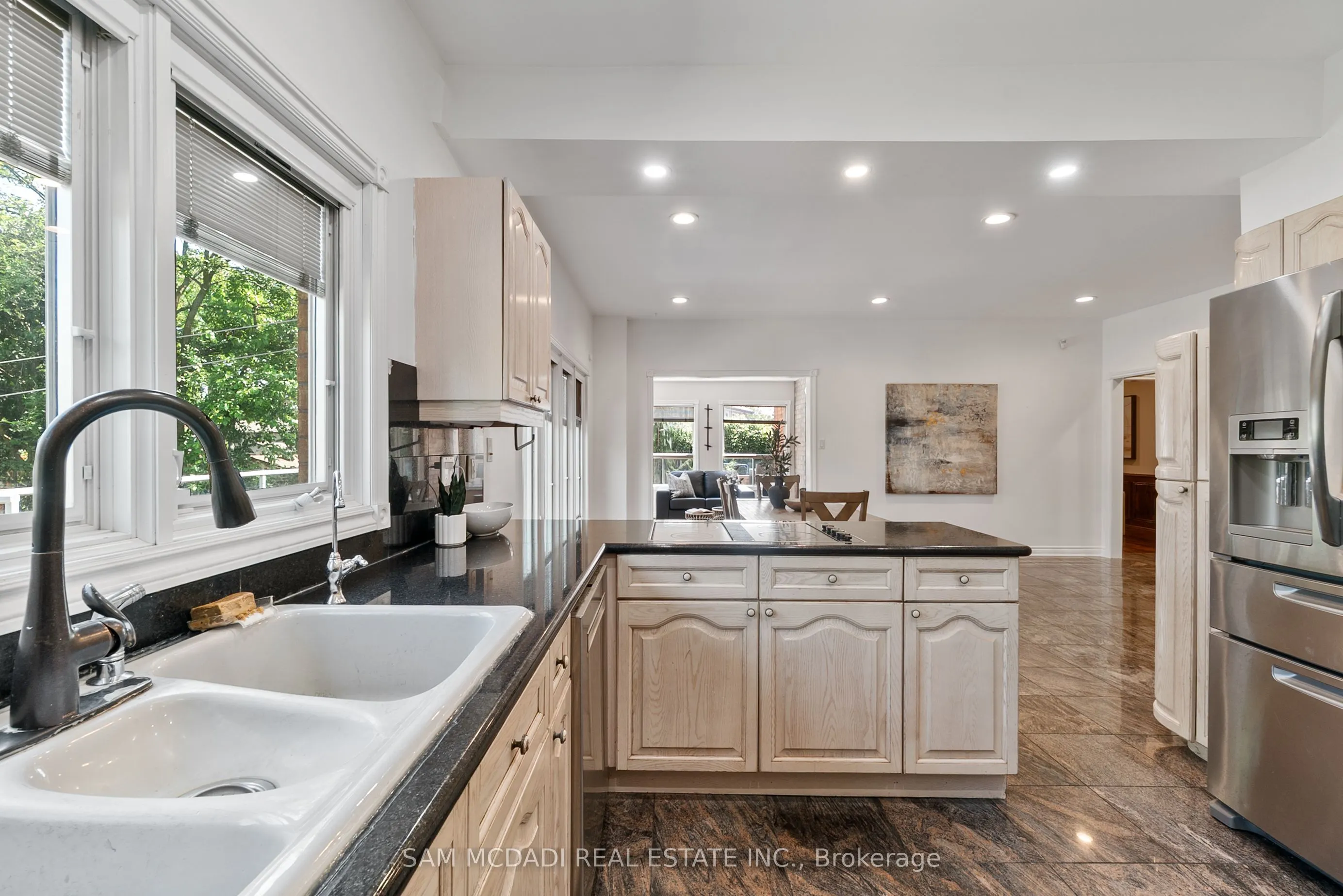 2339 Glengarry Road