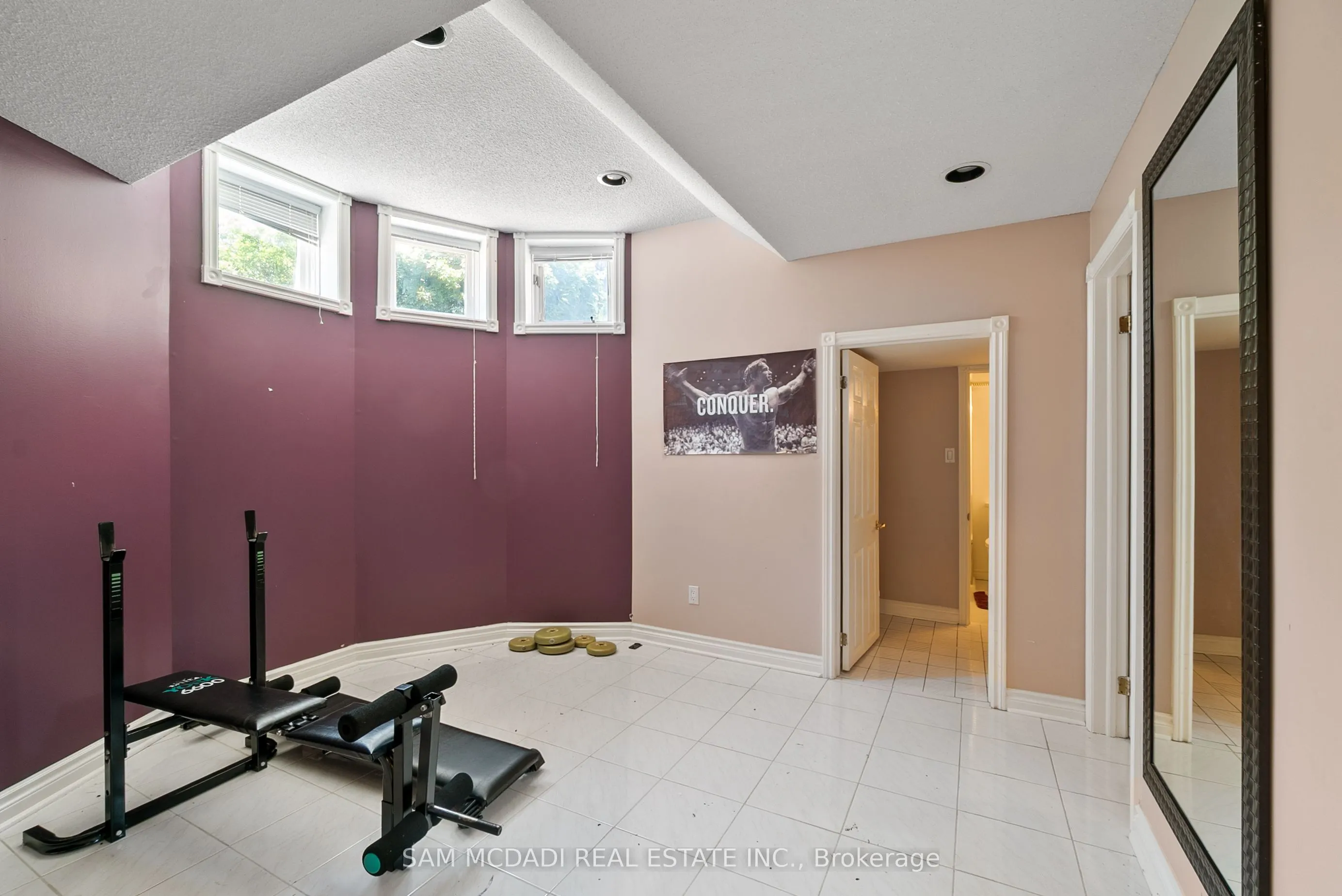 2339 Glengarry Road