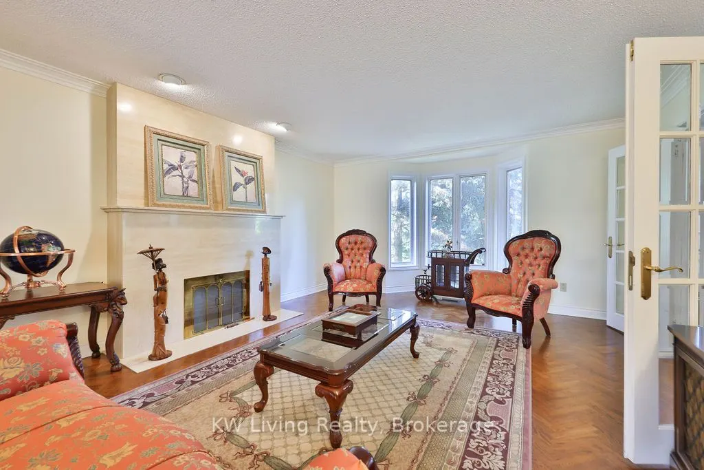 1070 Geran Crescent