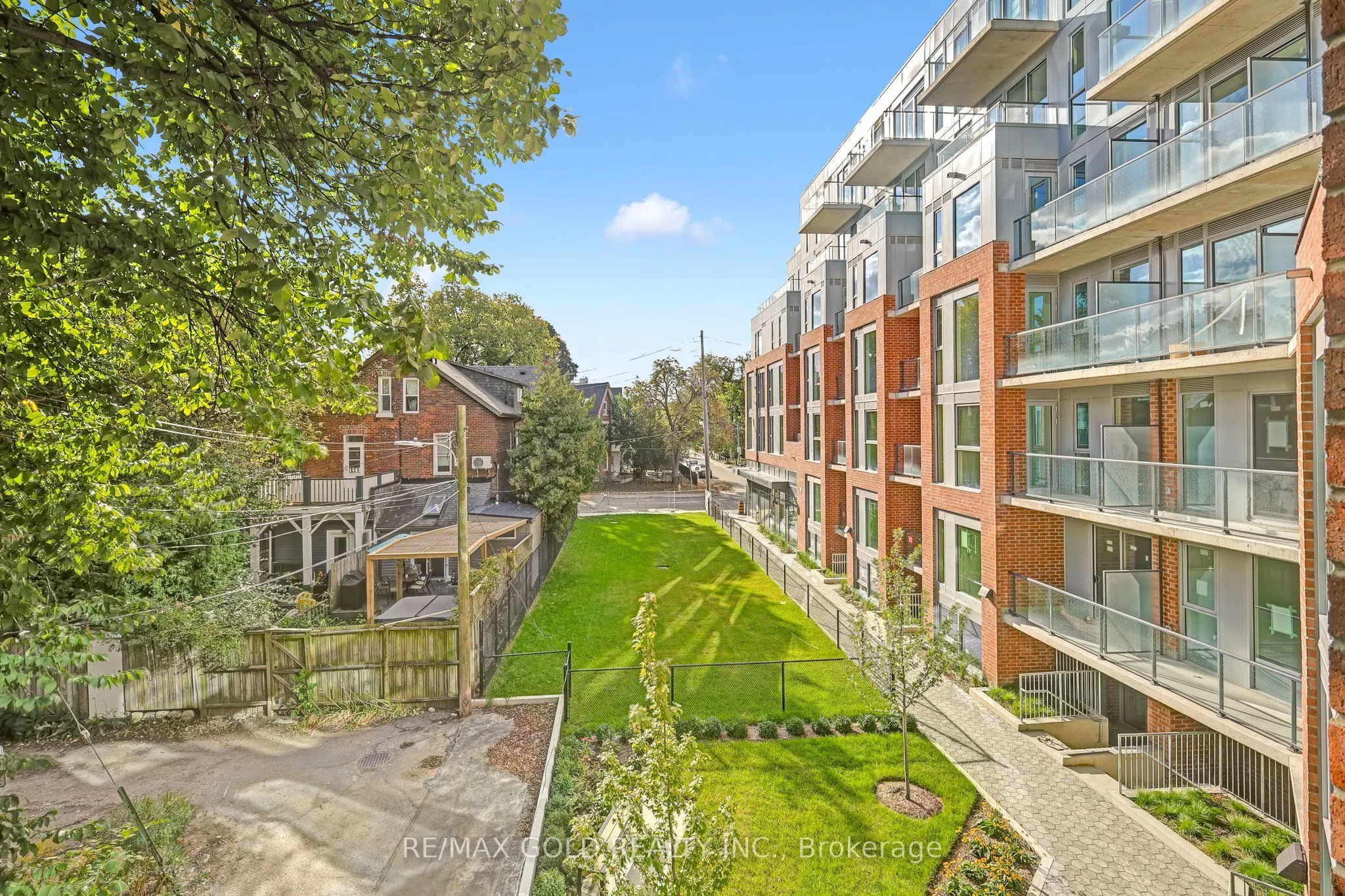 57 Brock Avenue #211