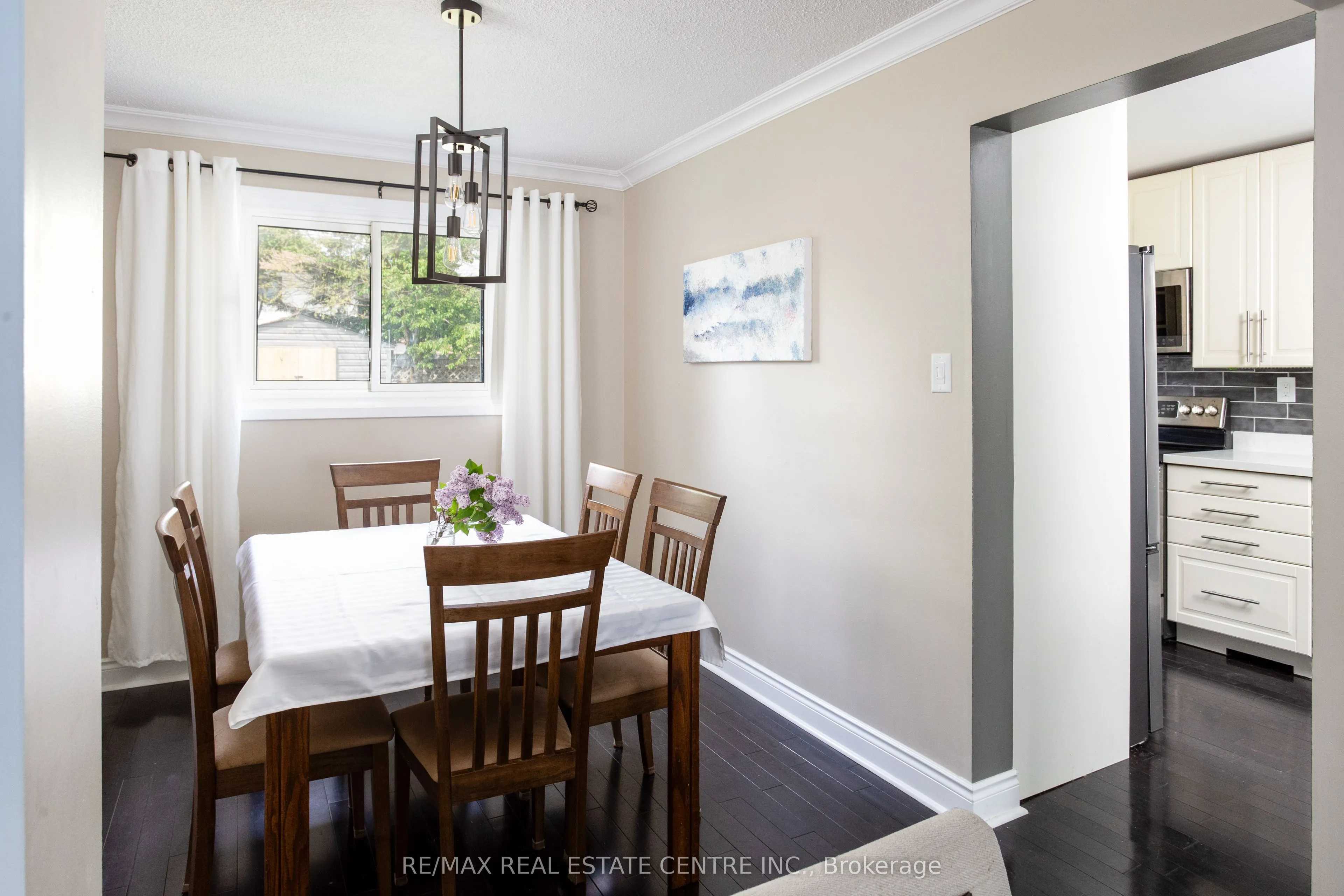 289 Archdekin Drive