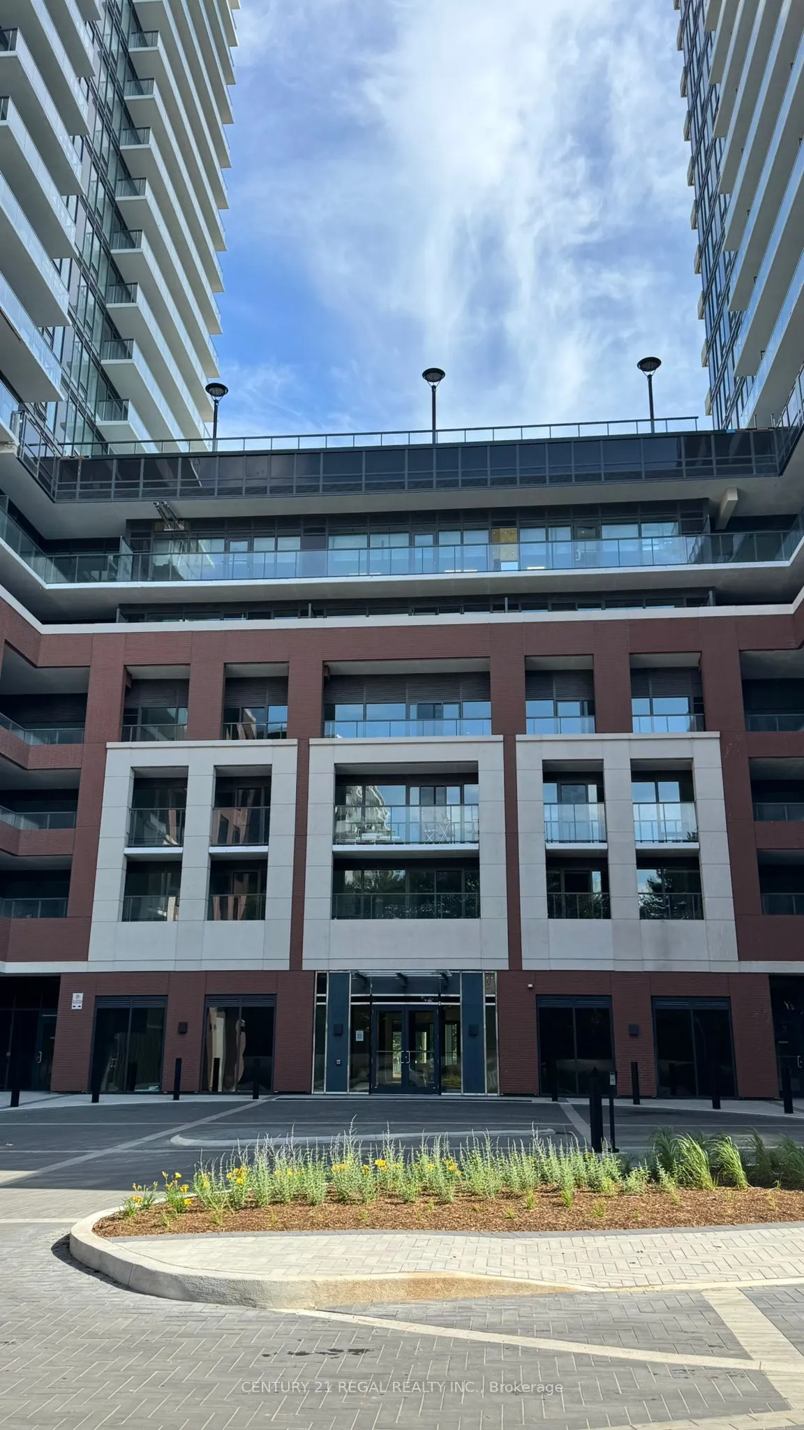 4010 Eglinton Avenue W #417