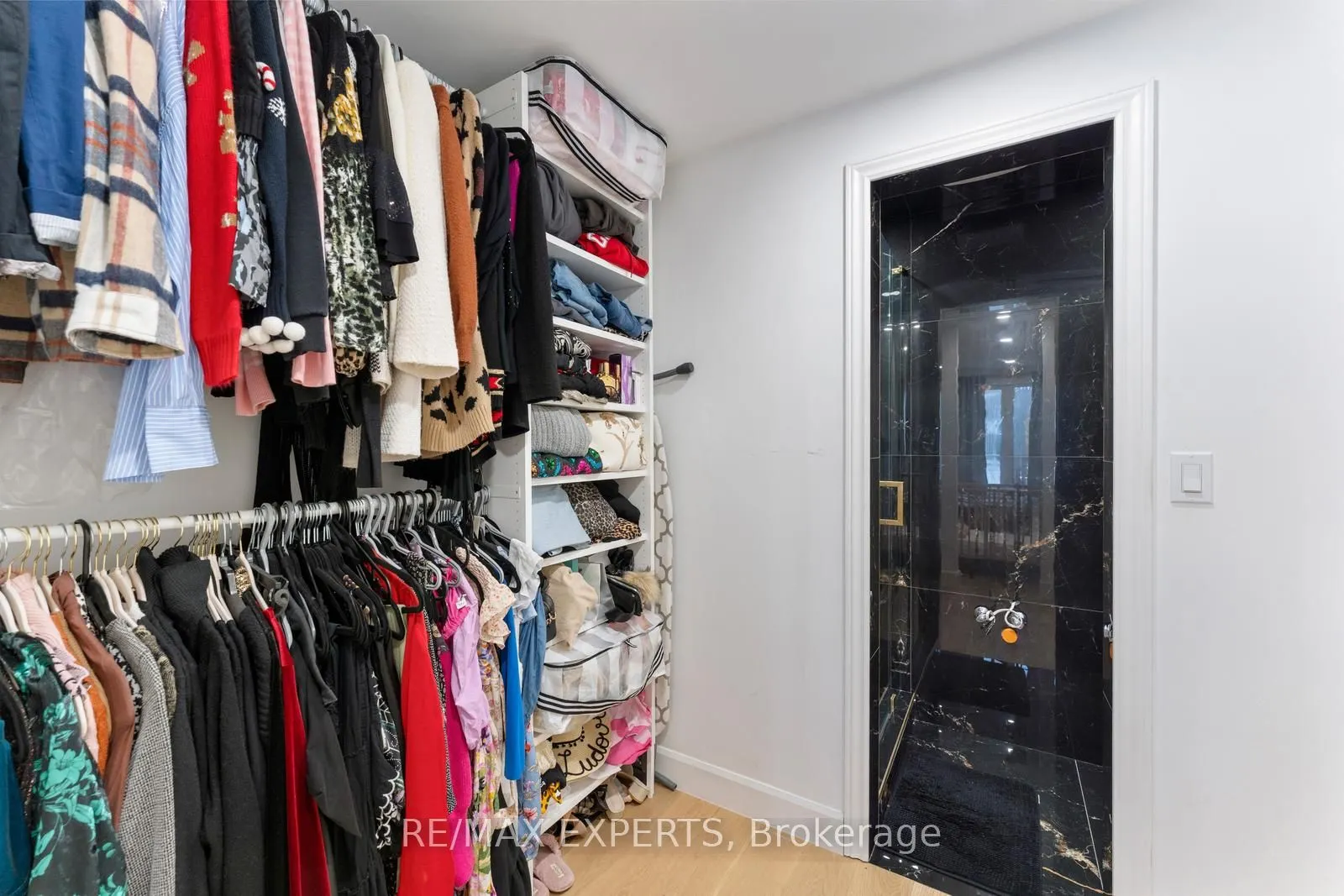 142 King Street E