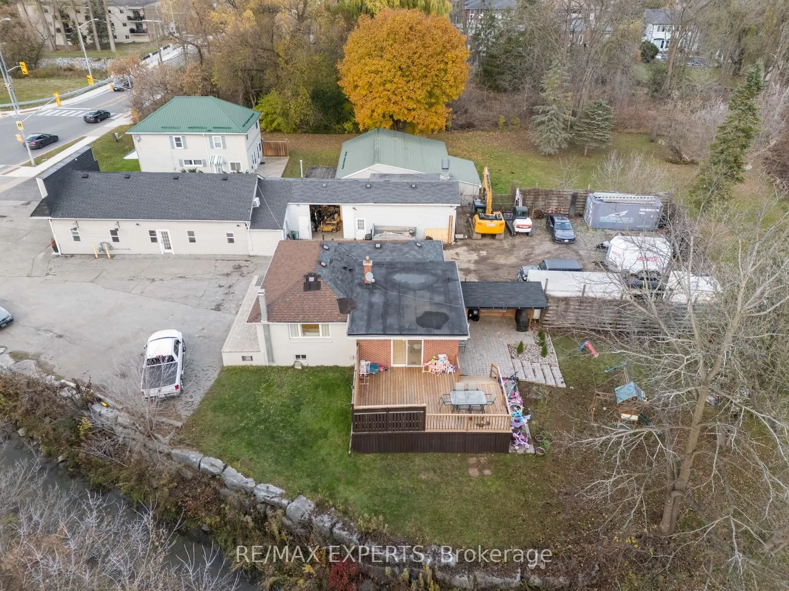 142 King Street E