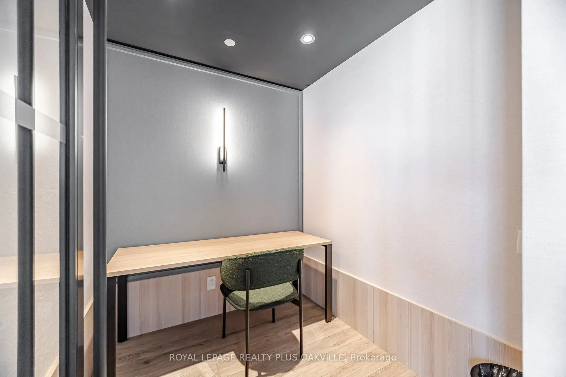 3079 Trafalgar Road #1509