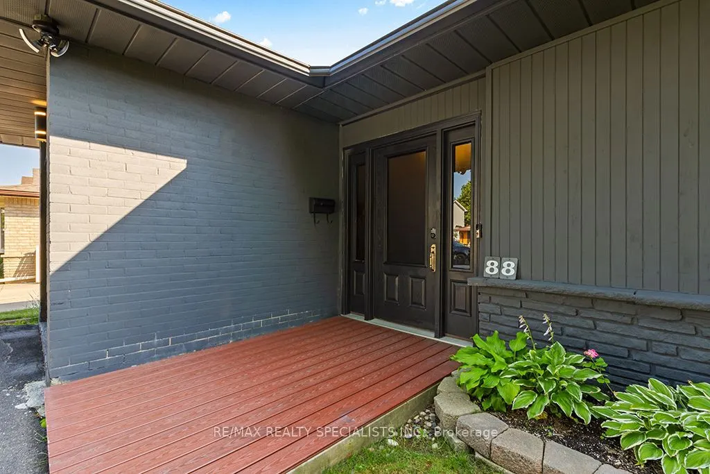 88 Shirley Street