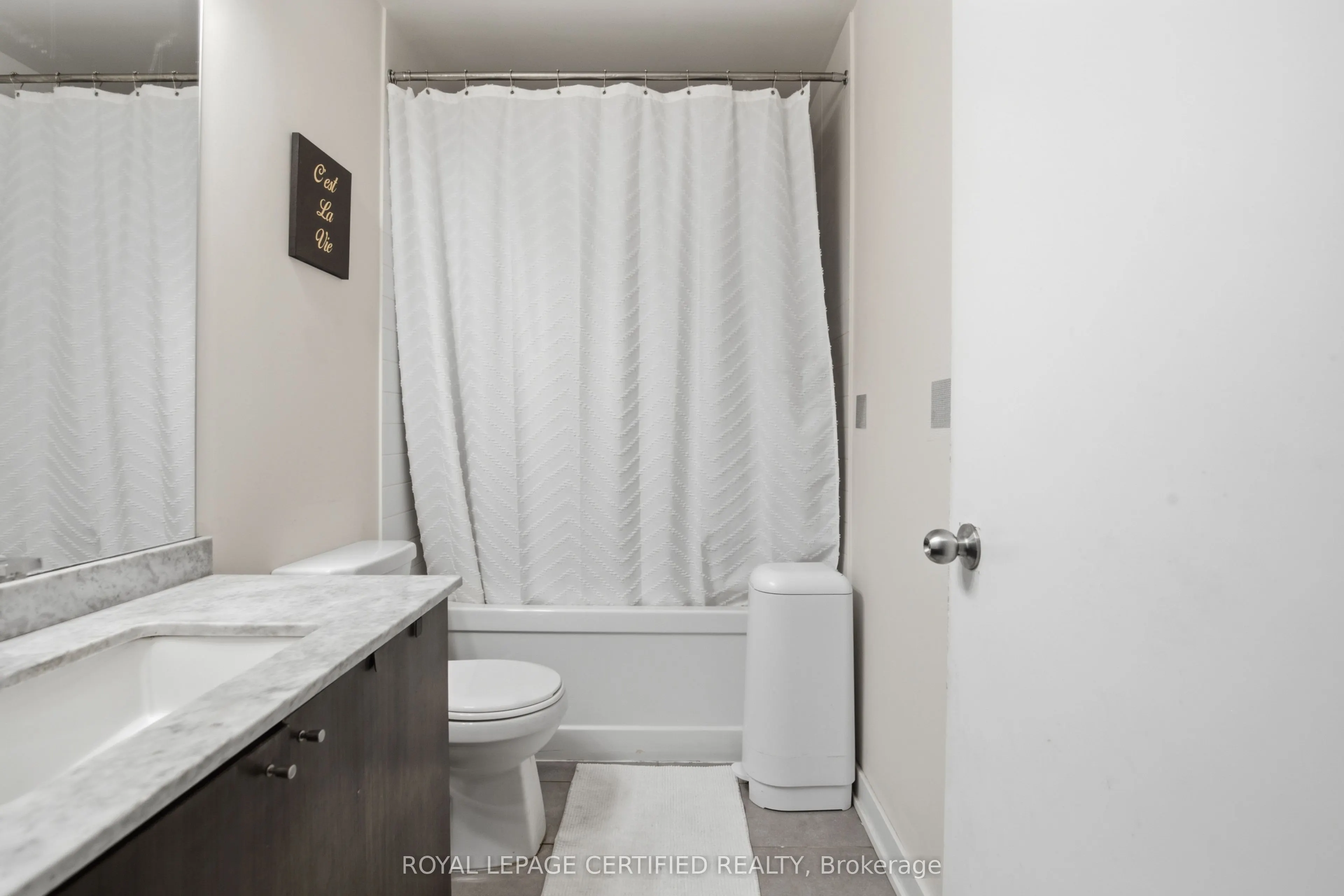 510 Curran Place #808