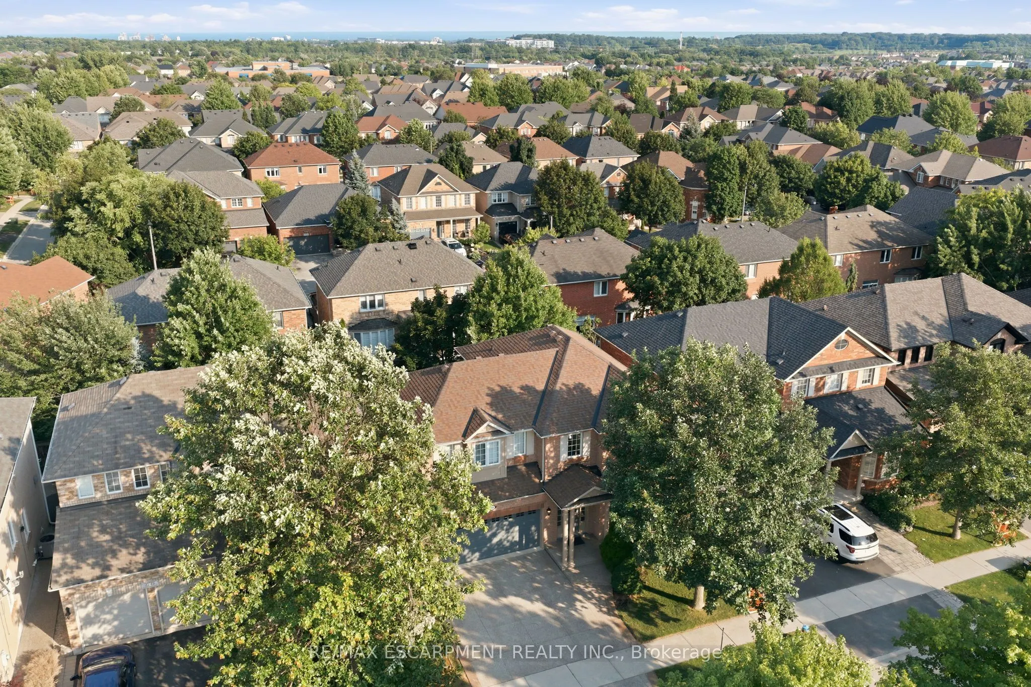2241 Glazebrook Circle