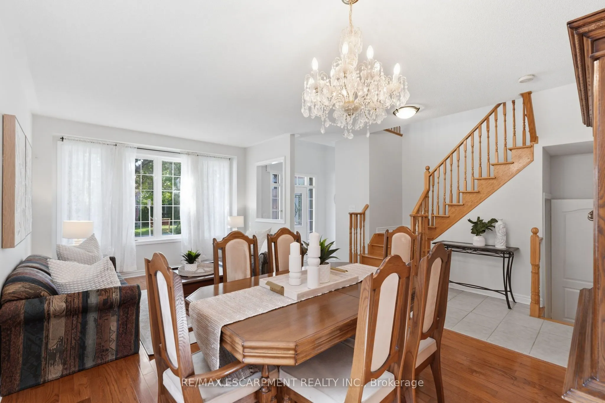 2241 Glazebrook Circle