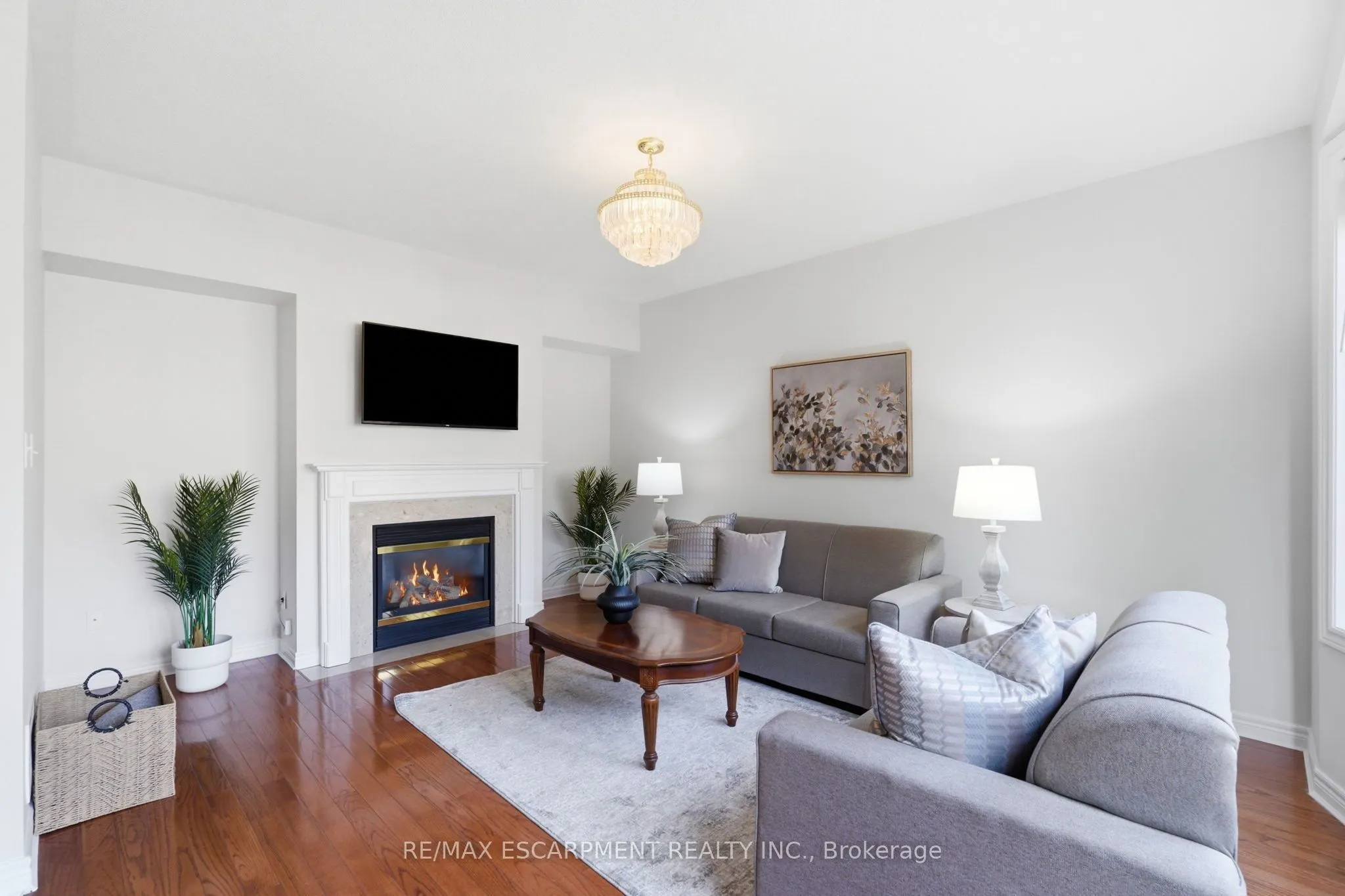 2241 Glazebrook Circle