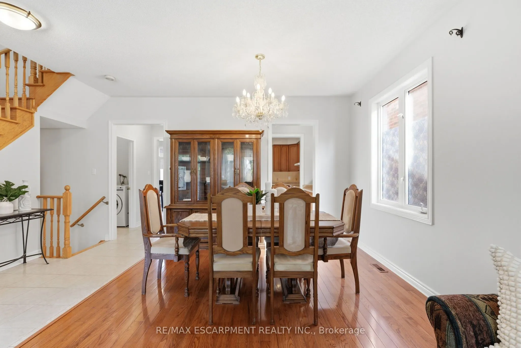 2241 Glazebrook Circle