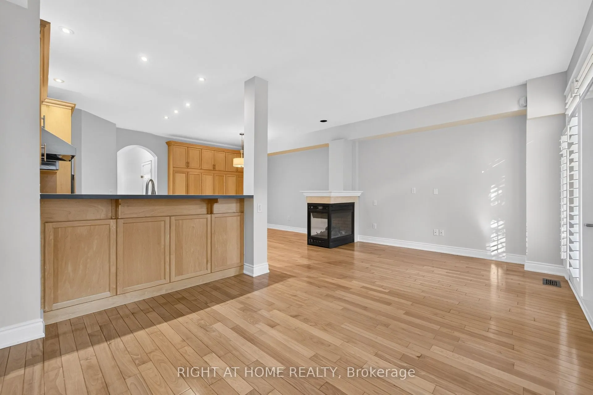 346 Creek Path Avenue