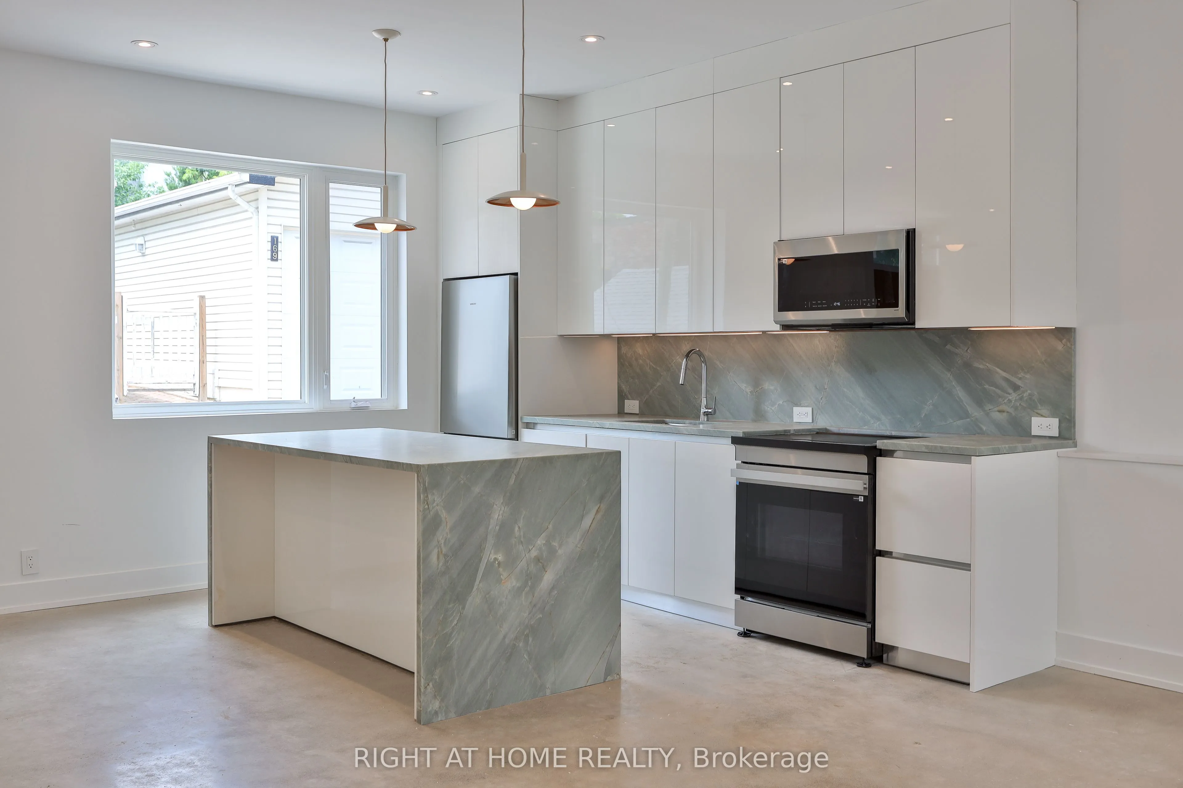 266 Indian Grove #Laneway House