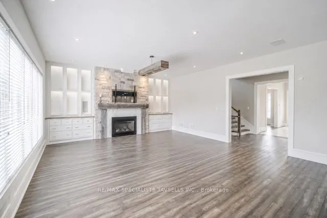 7 Dolan Drive