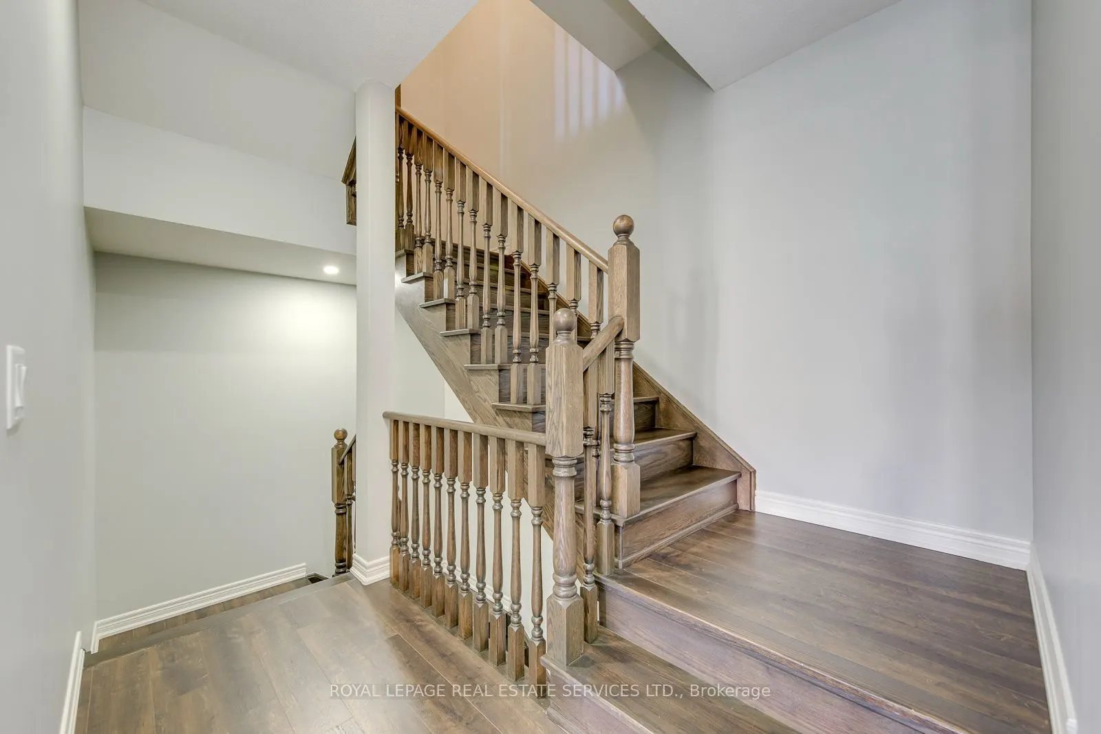 486 Silver Maple Road
