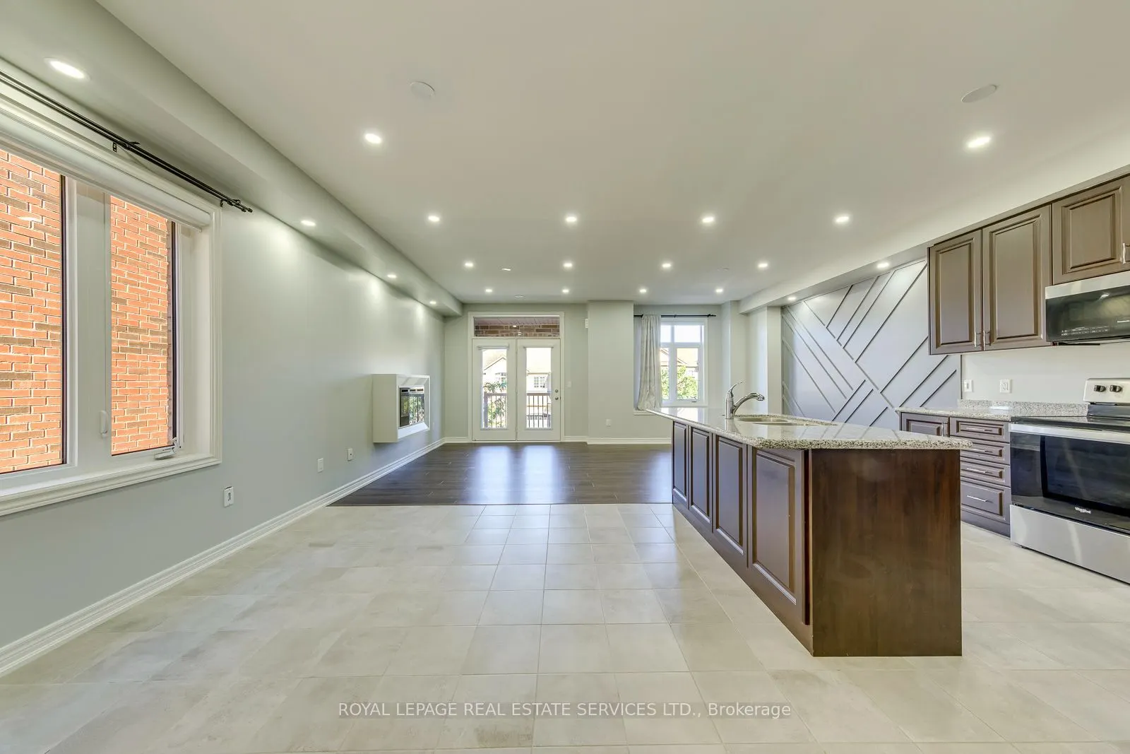 486 Silver Maple Road
