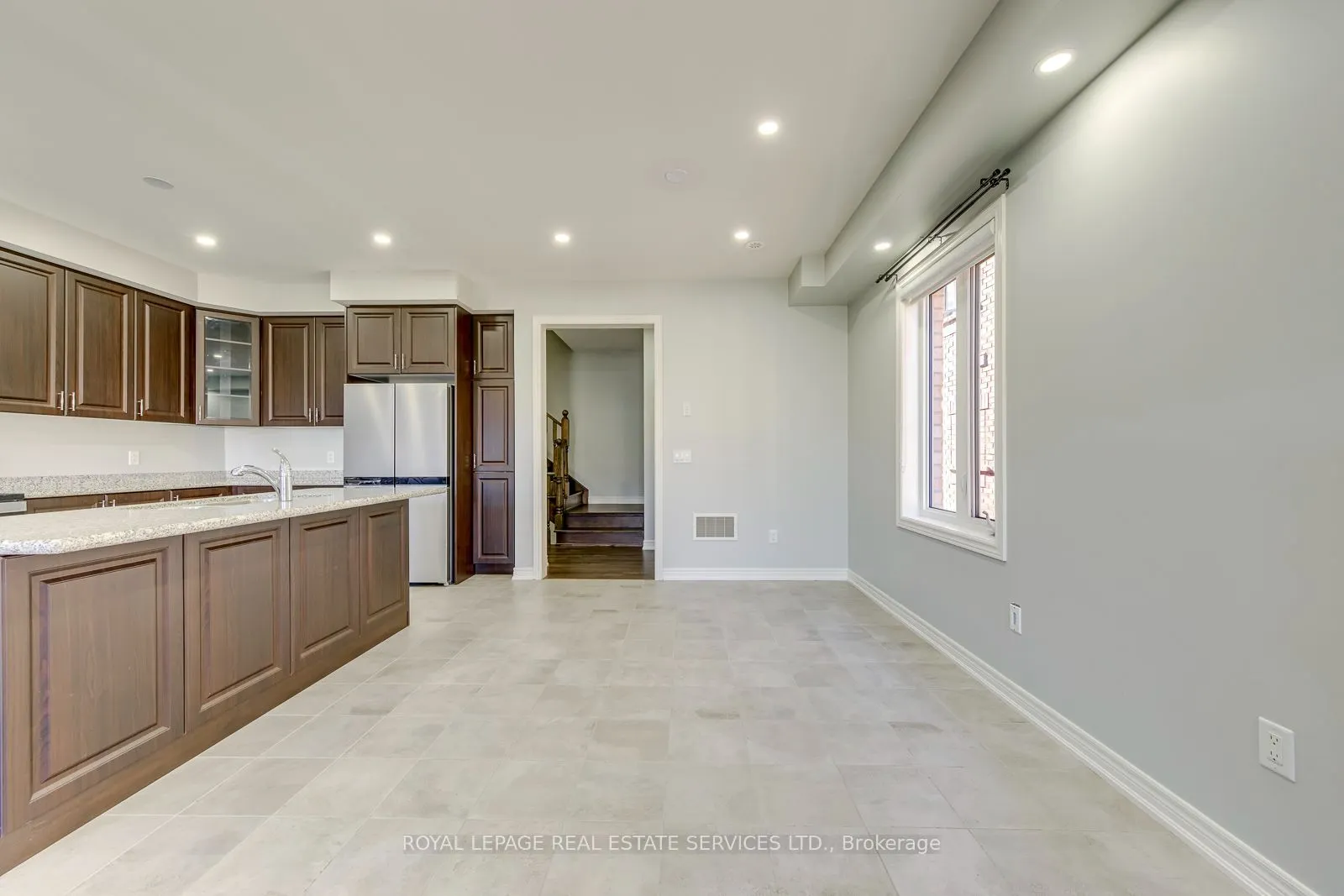 486 Silver Maple Road