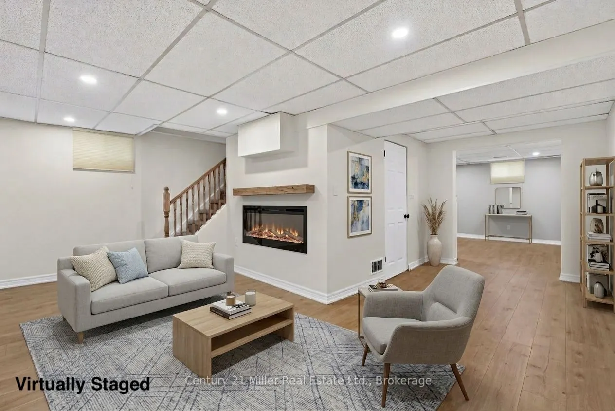 2451 Malcolm Crescent