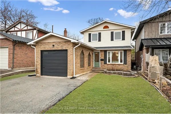 2451 Malcolm Crescent