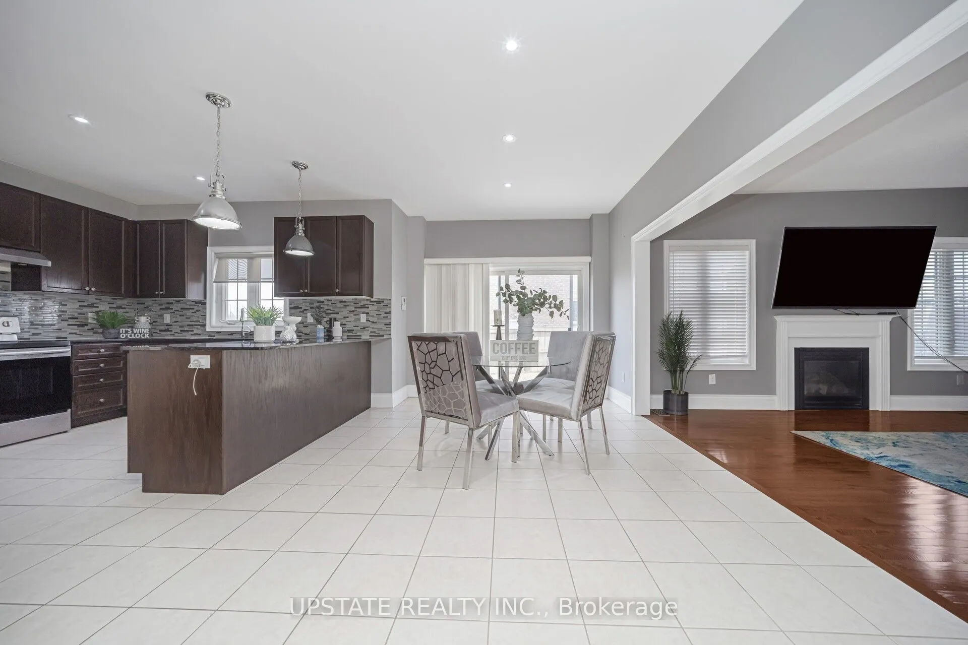 2 Beachville Circle