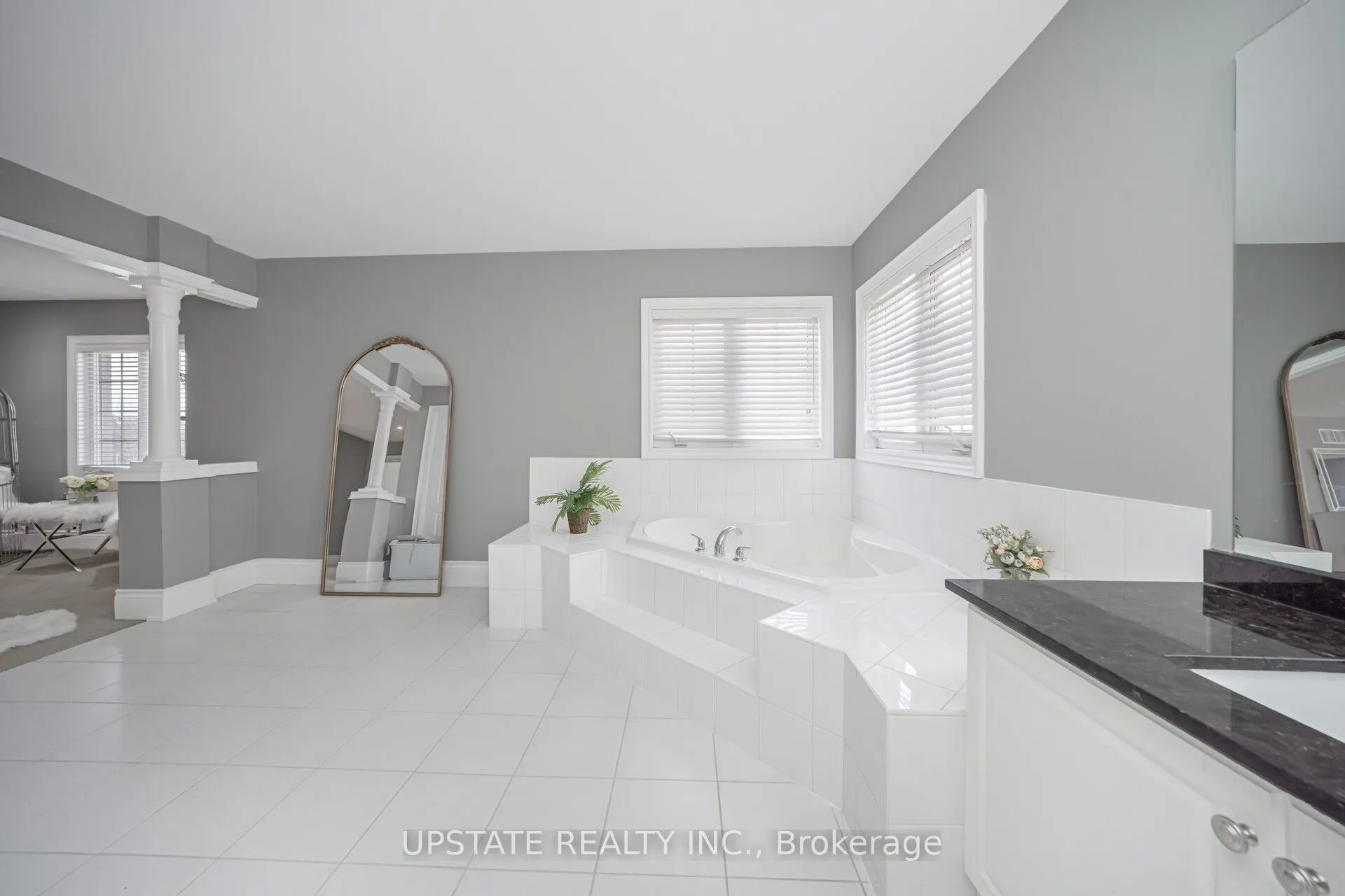 2 Beachville Circle