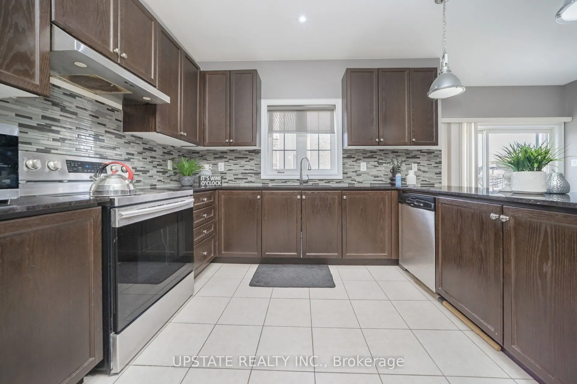 2 Beachville Circle
