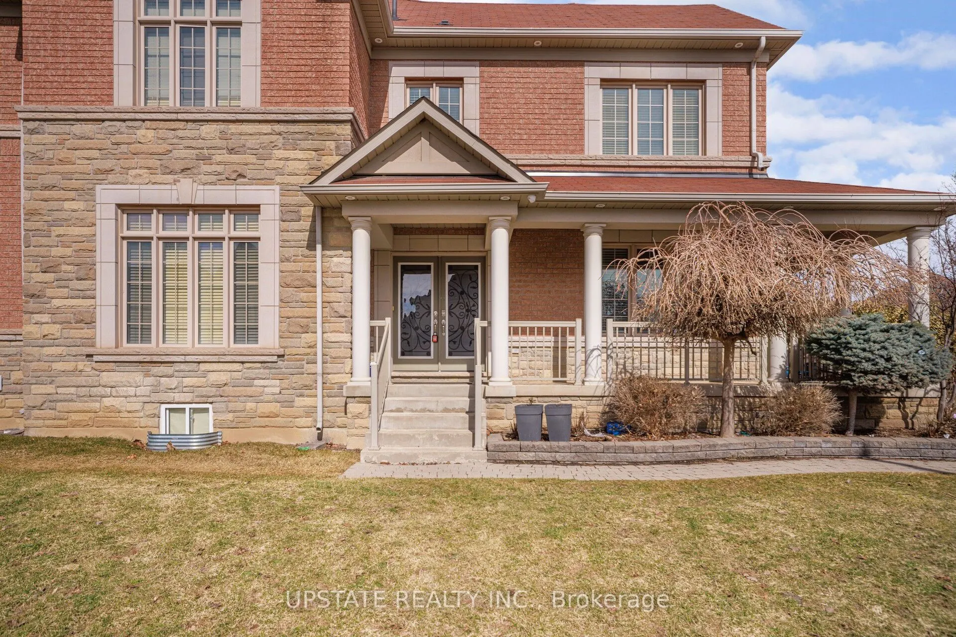 2 Beachville Circle