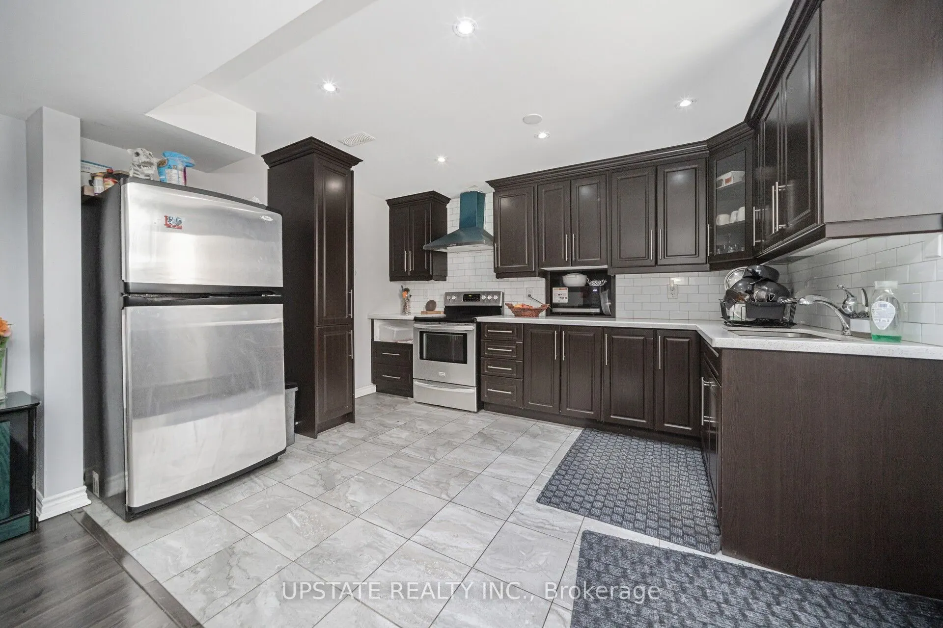 2 Beachville Circle