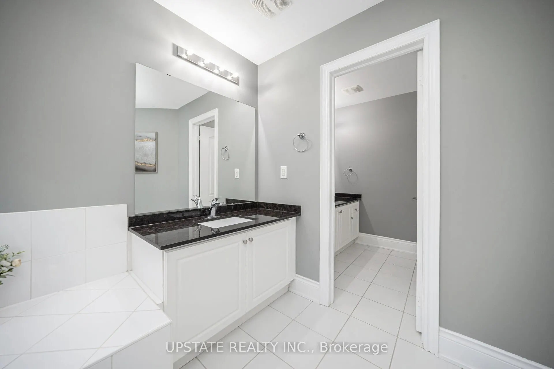 2 Beachville Circle