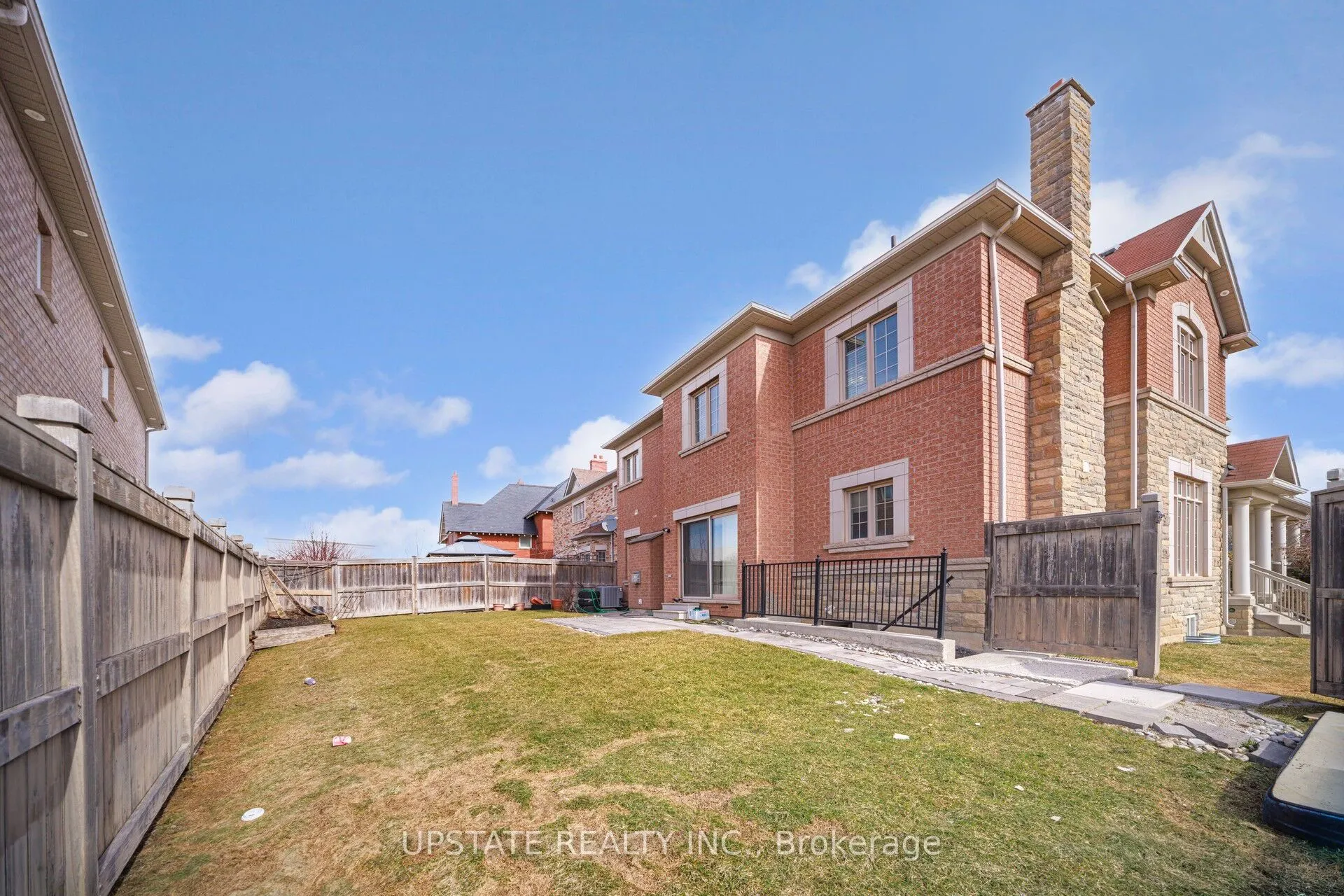 2 Beachville Circle