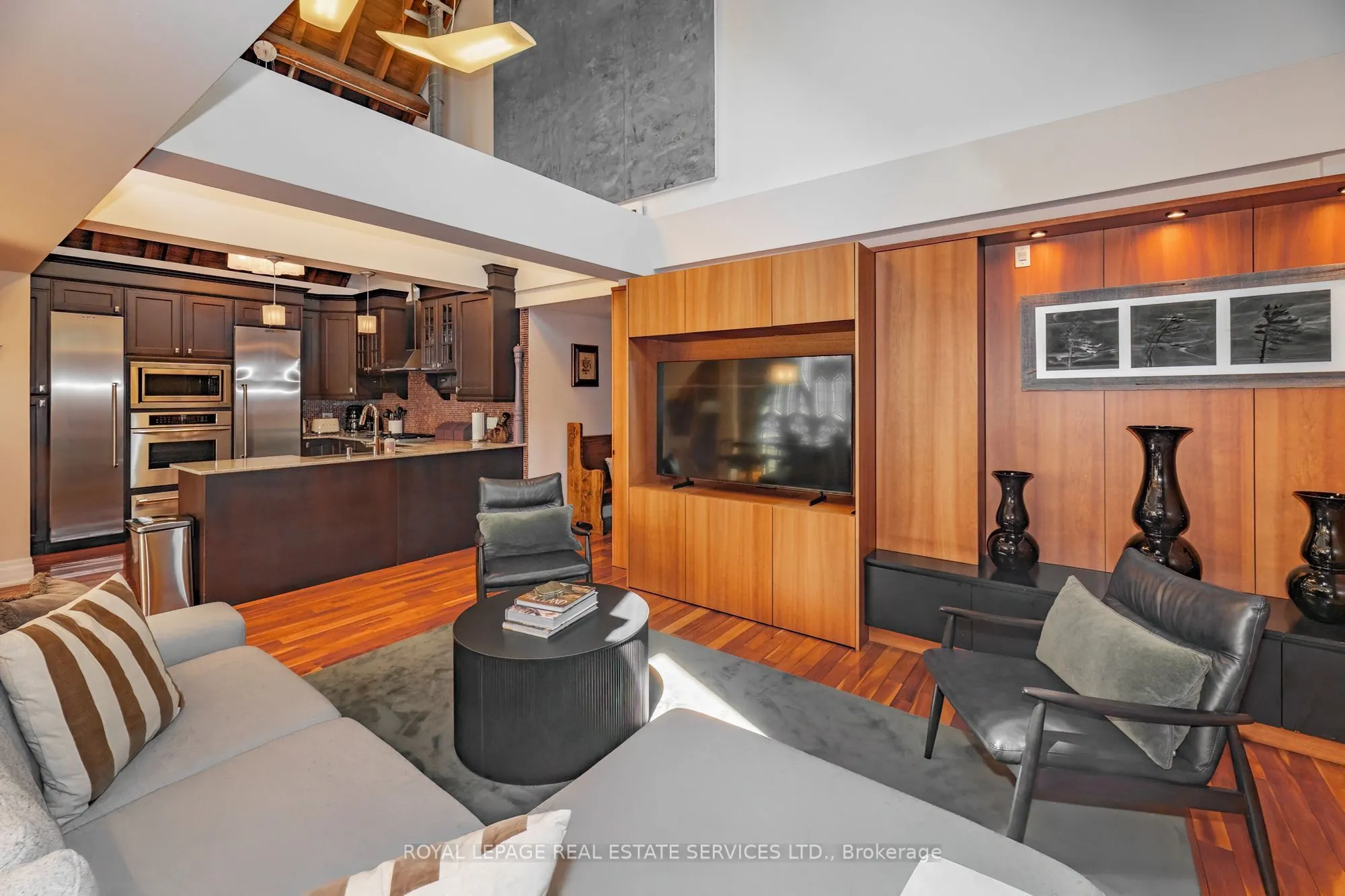 384 Sunnyside Avenue #308