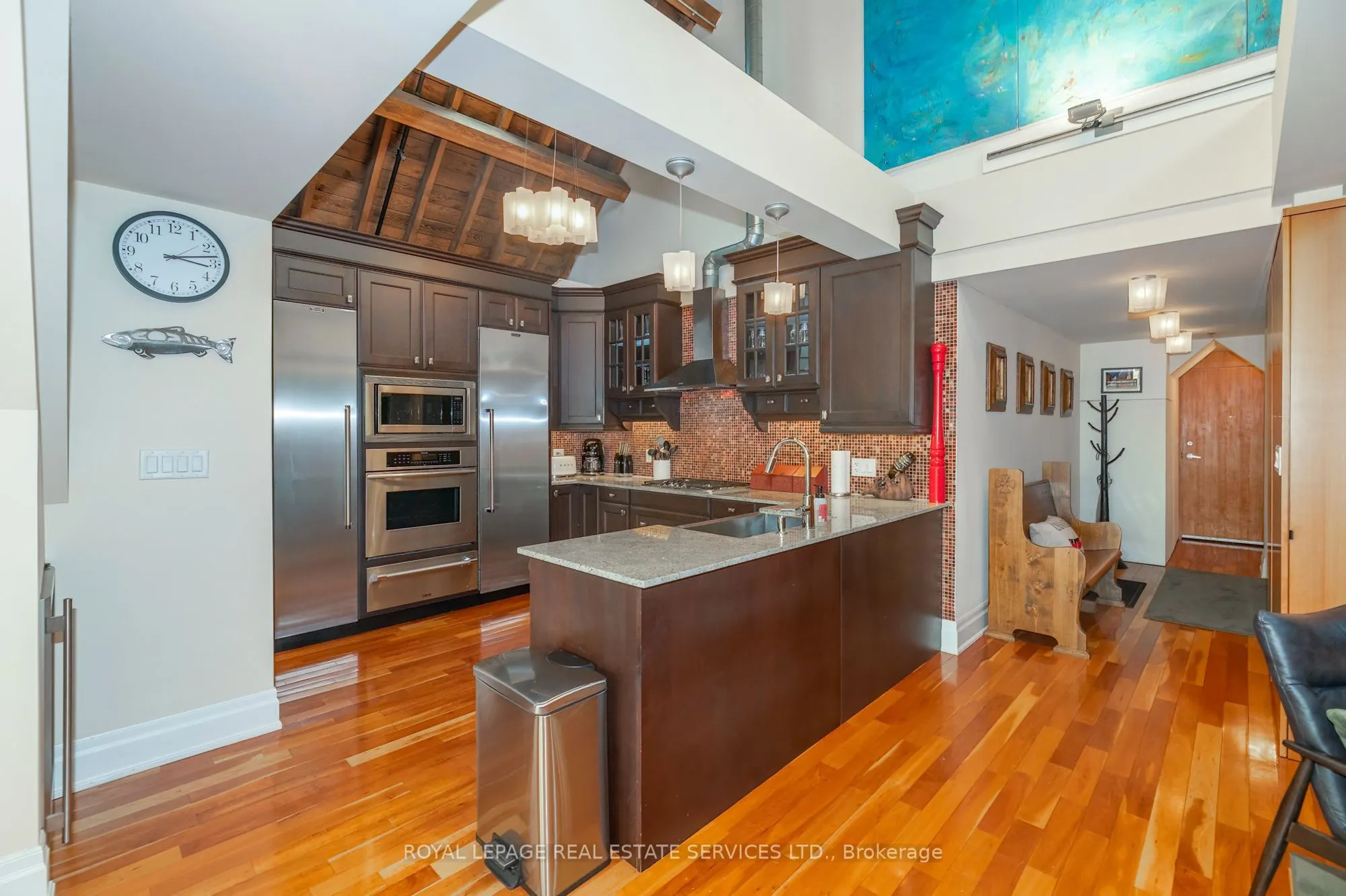 384 Sunnyside Avenue #308