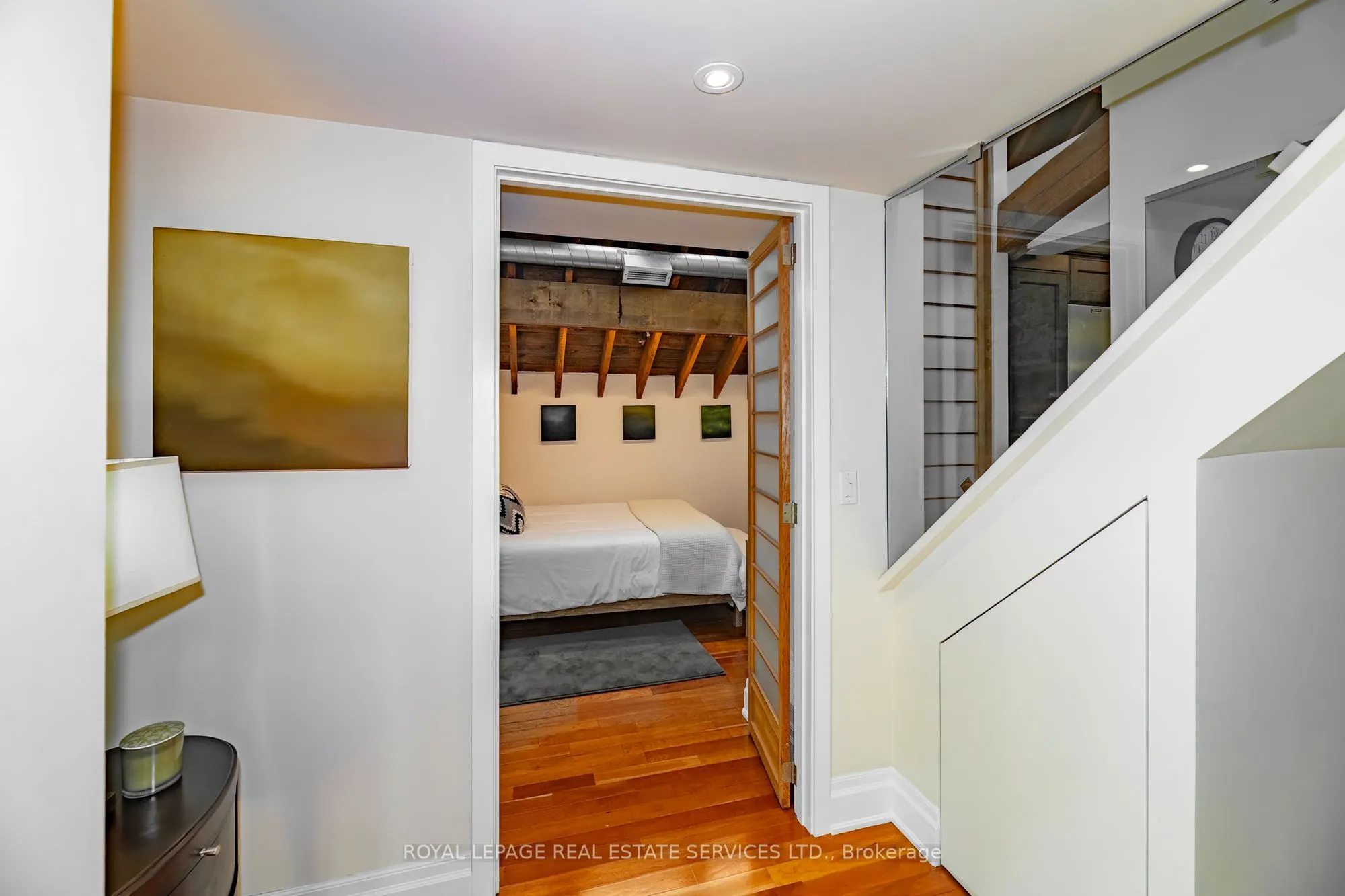 384 Sunnyside Avenue #308
