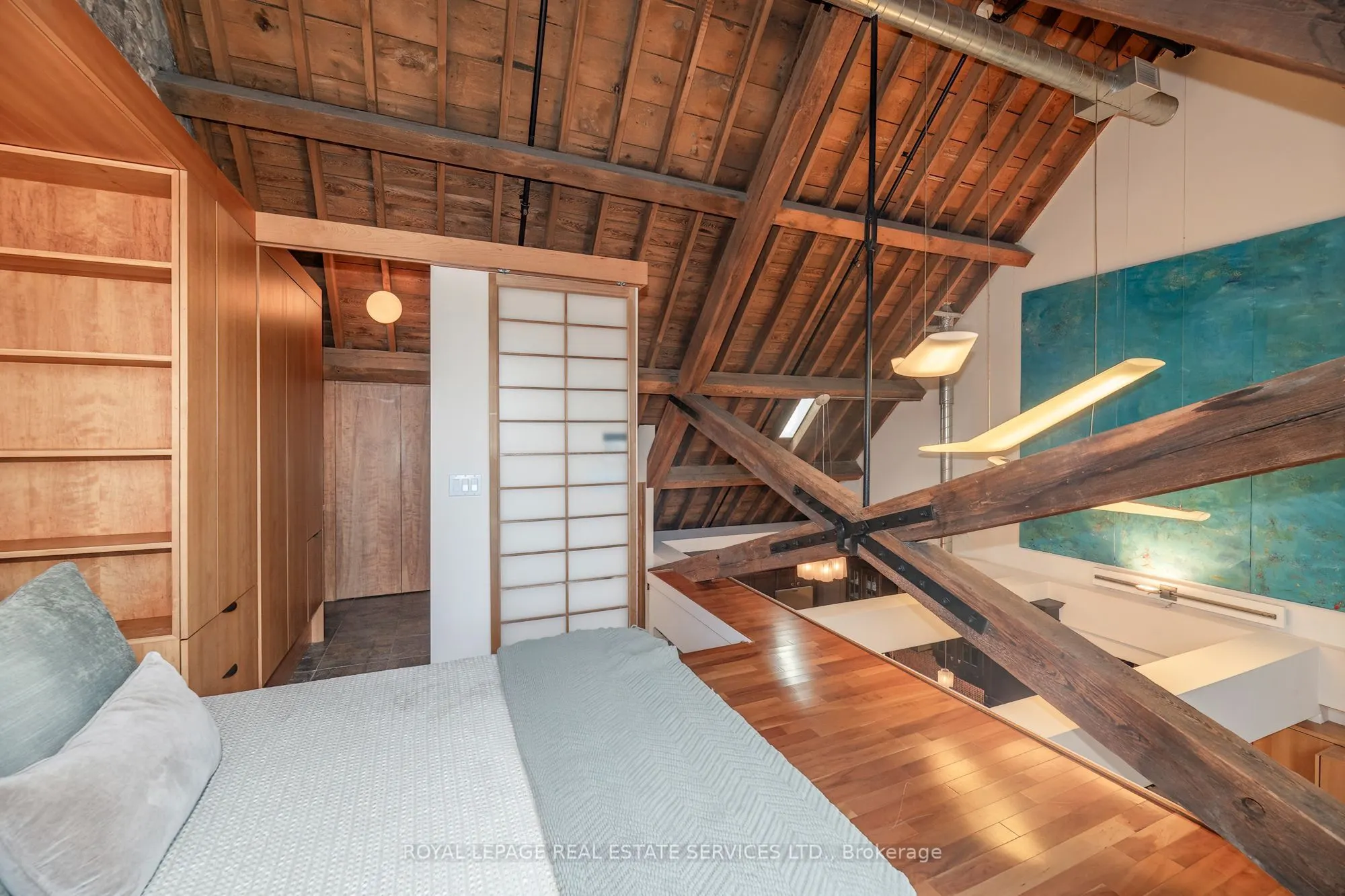 384 Sunnyside Avenue #308