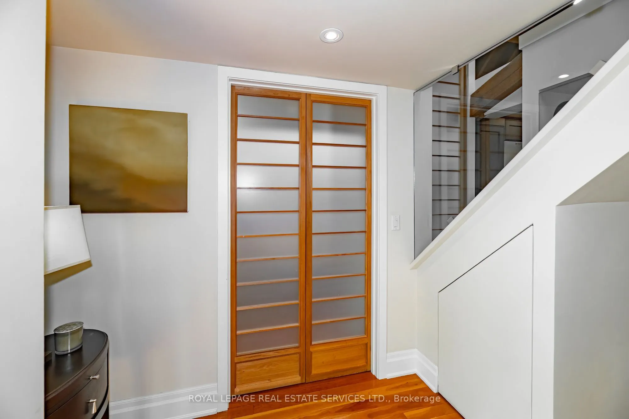 384 Sunnyside Avenue #308