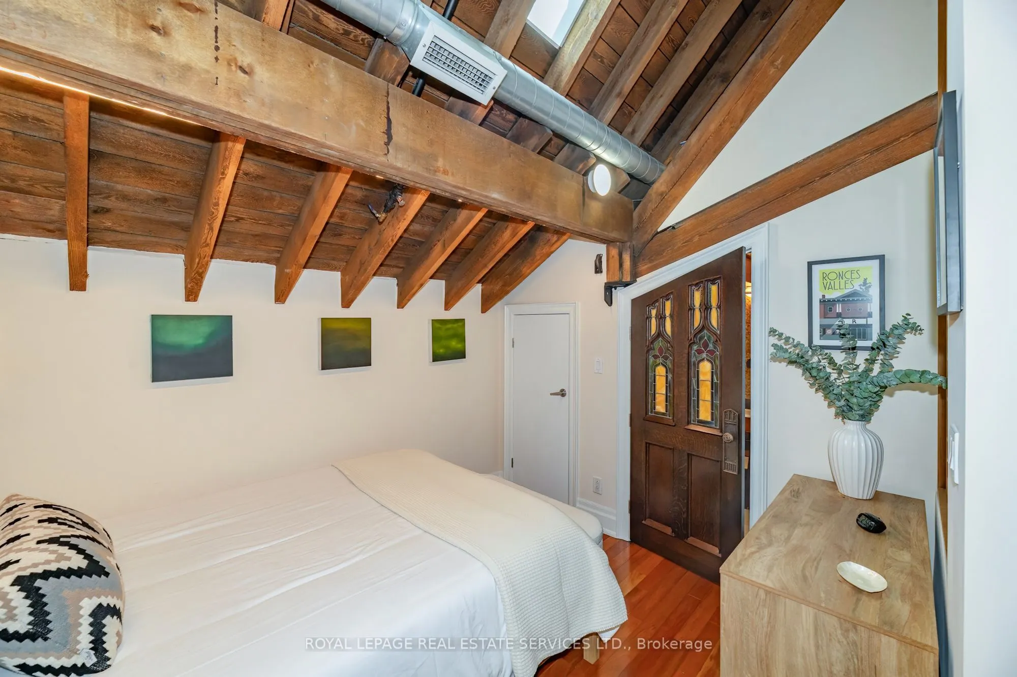 384 Sunnyside Avenue #308