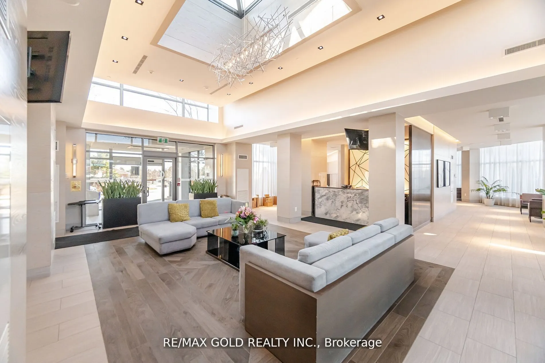 4633 Glen Erin Drive #607