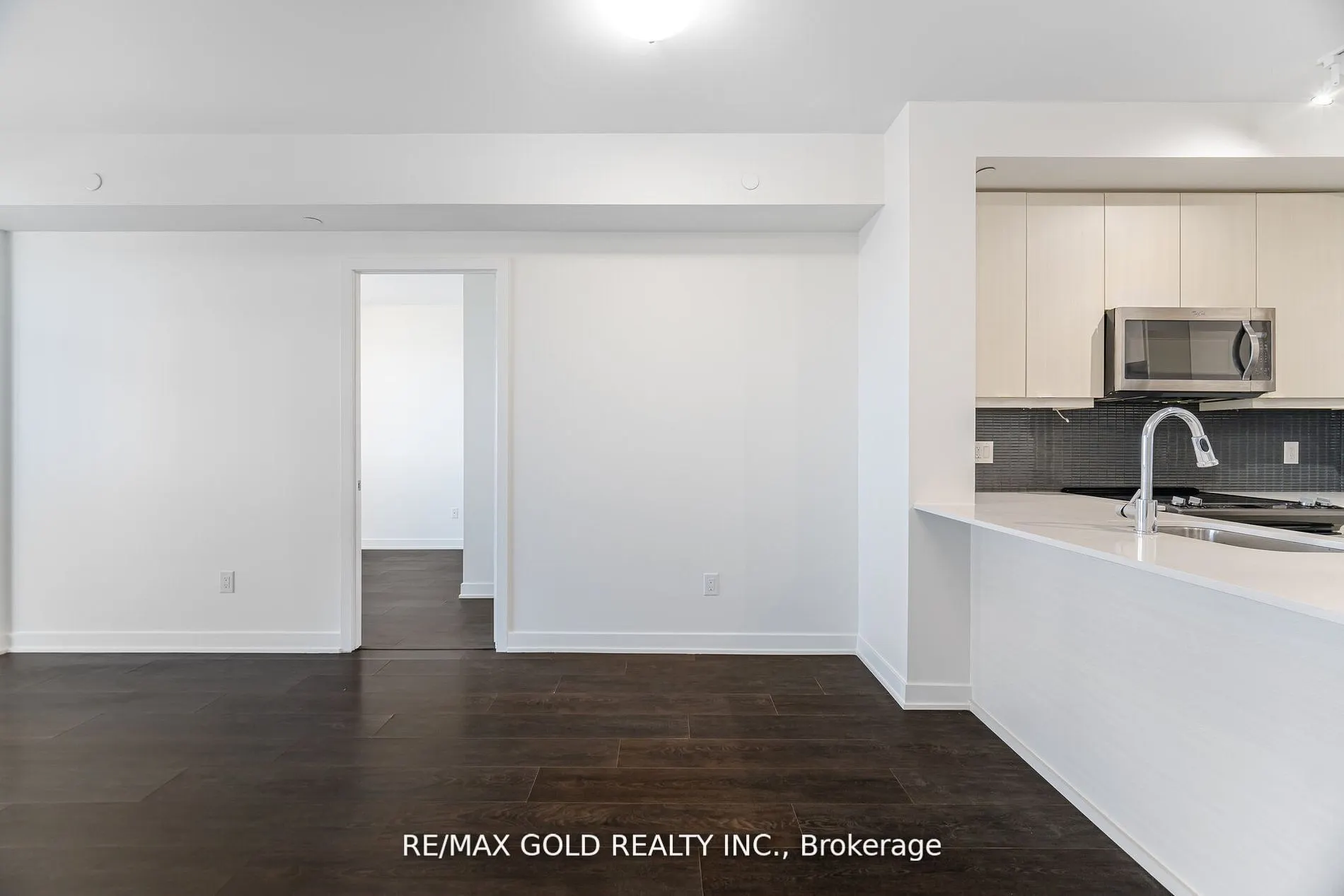 4633 Glen Erin Drive #607