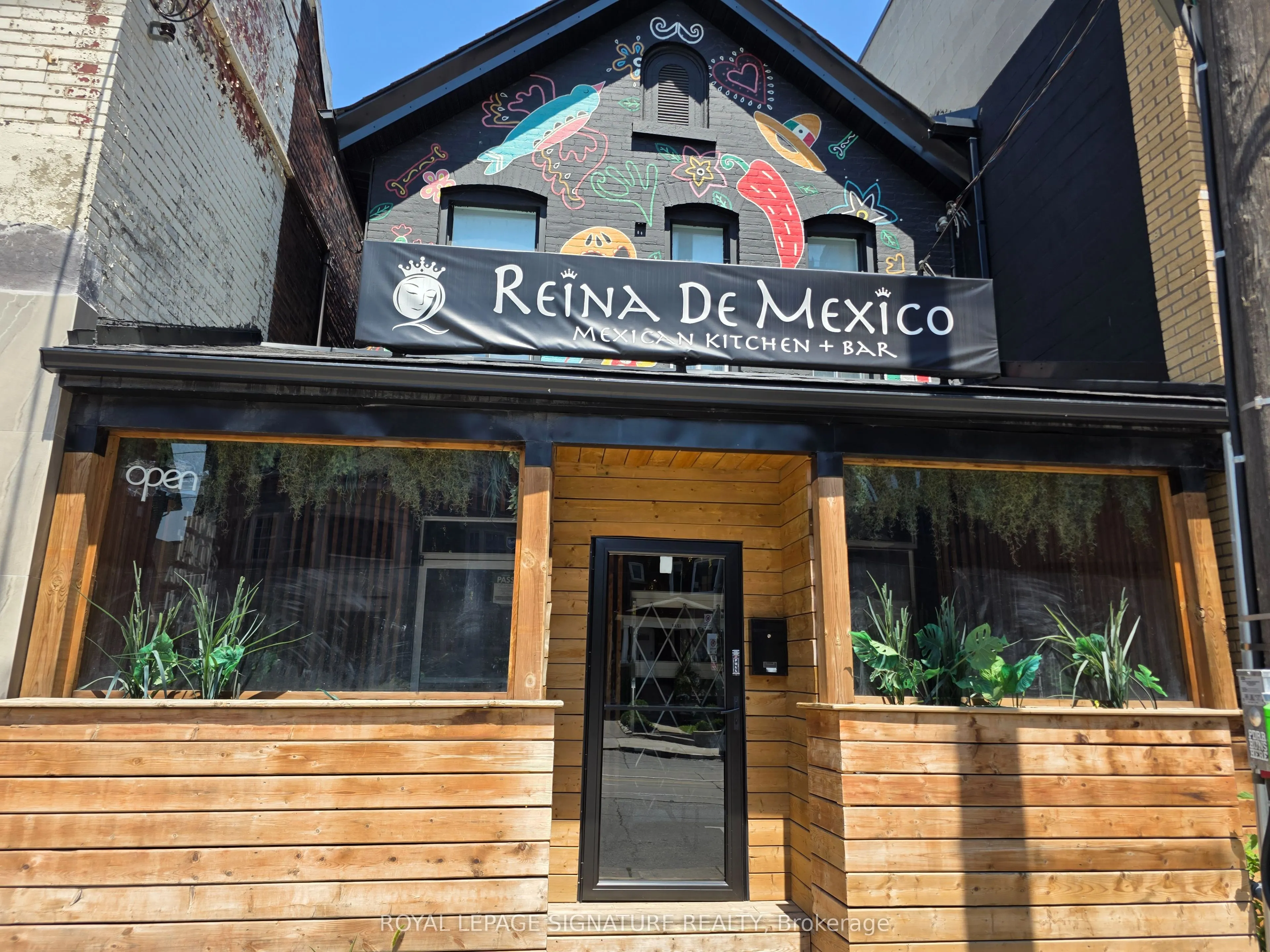 1226 King Street W