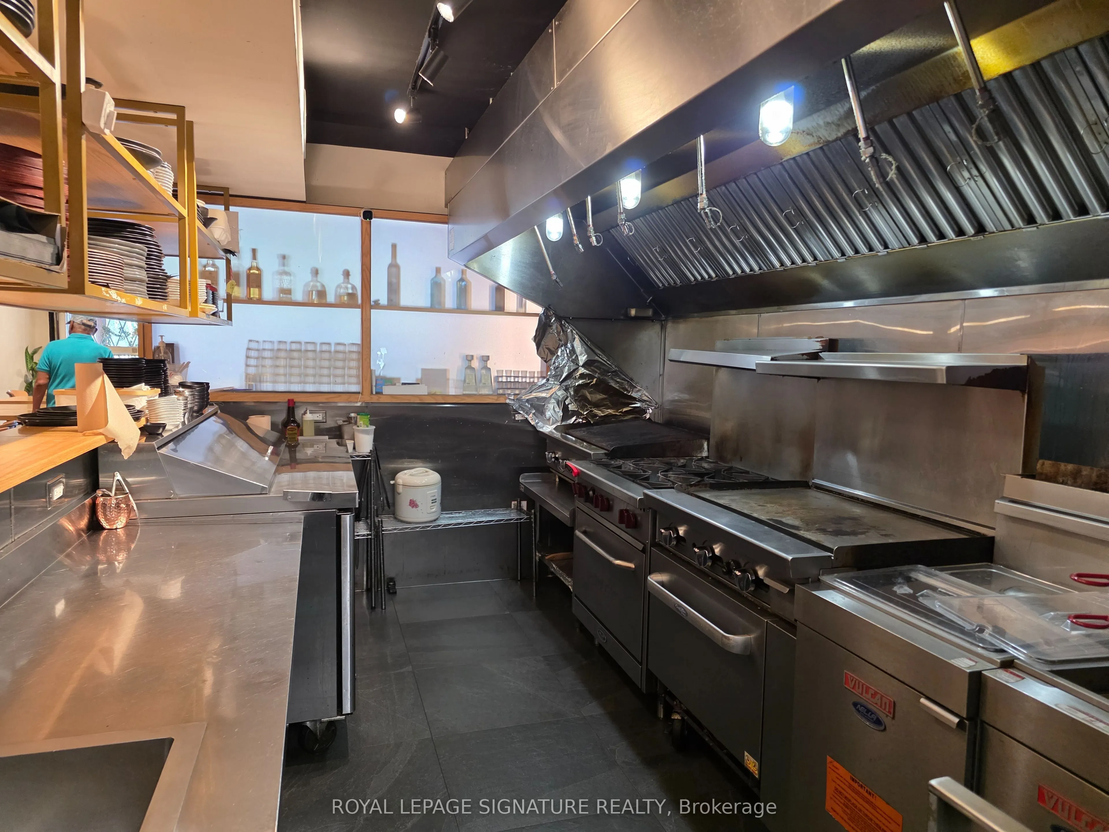 1226 King Street W