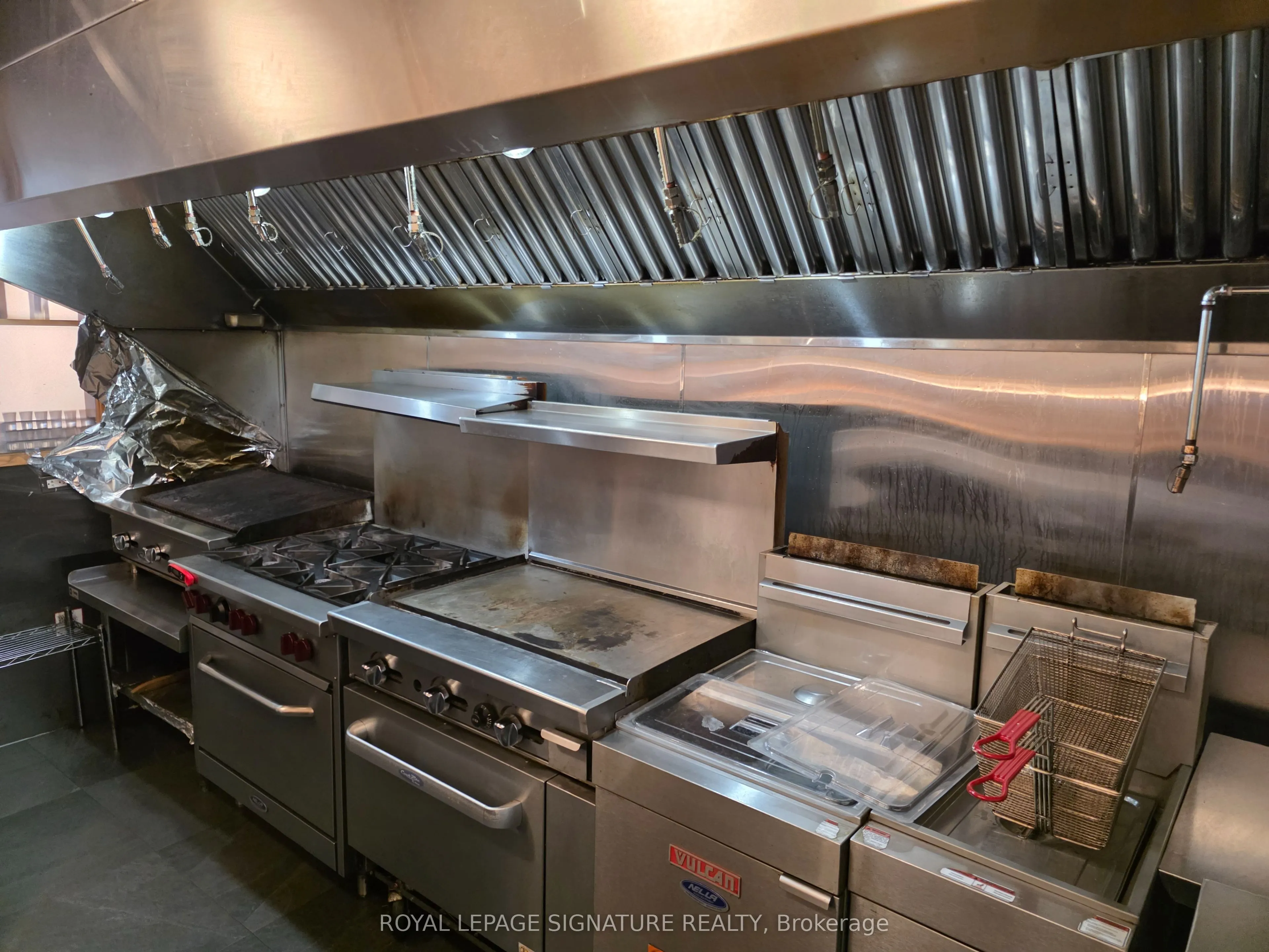 1226 King Street W