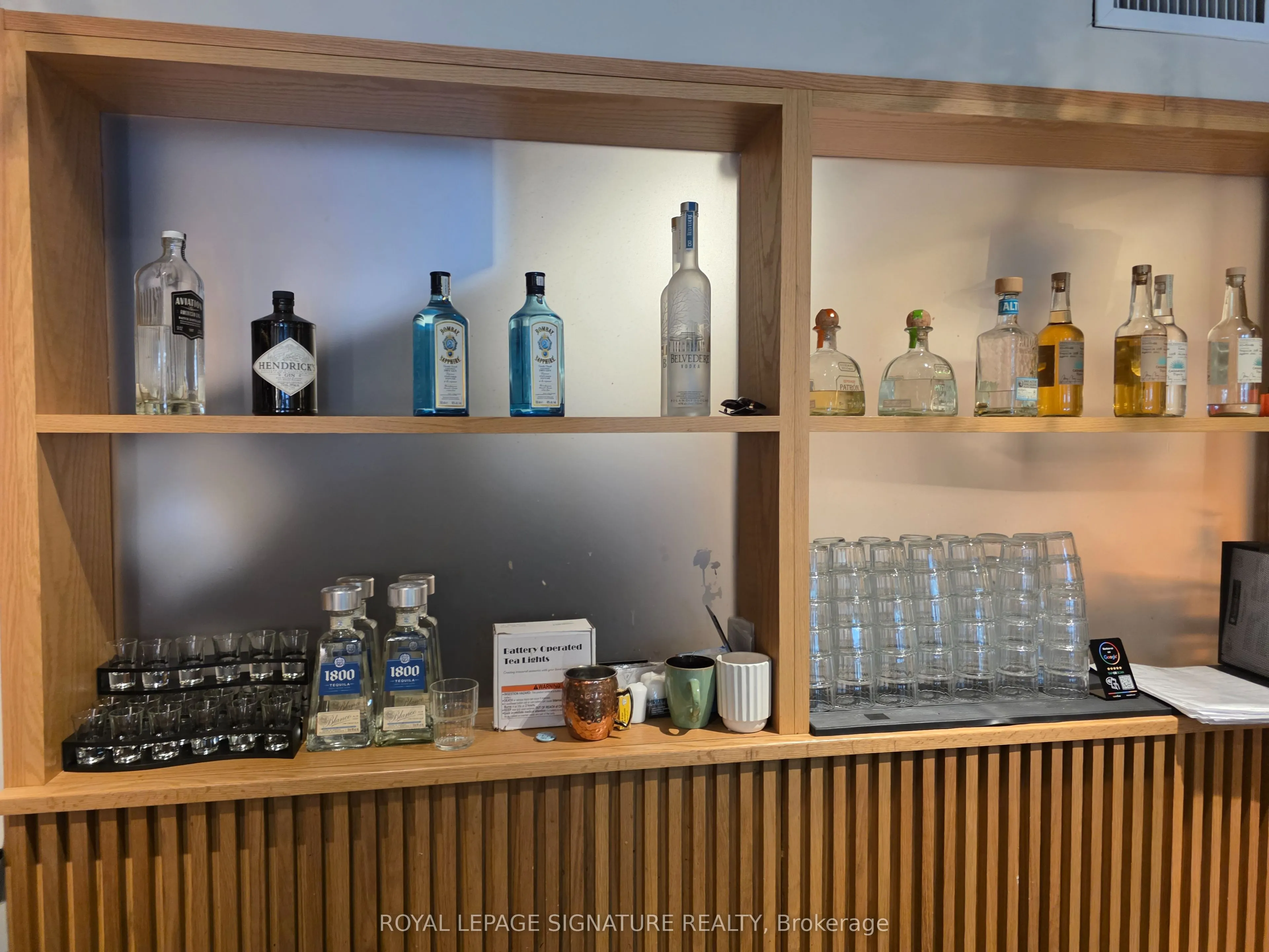 1226 King Street W