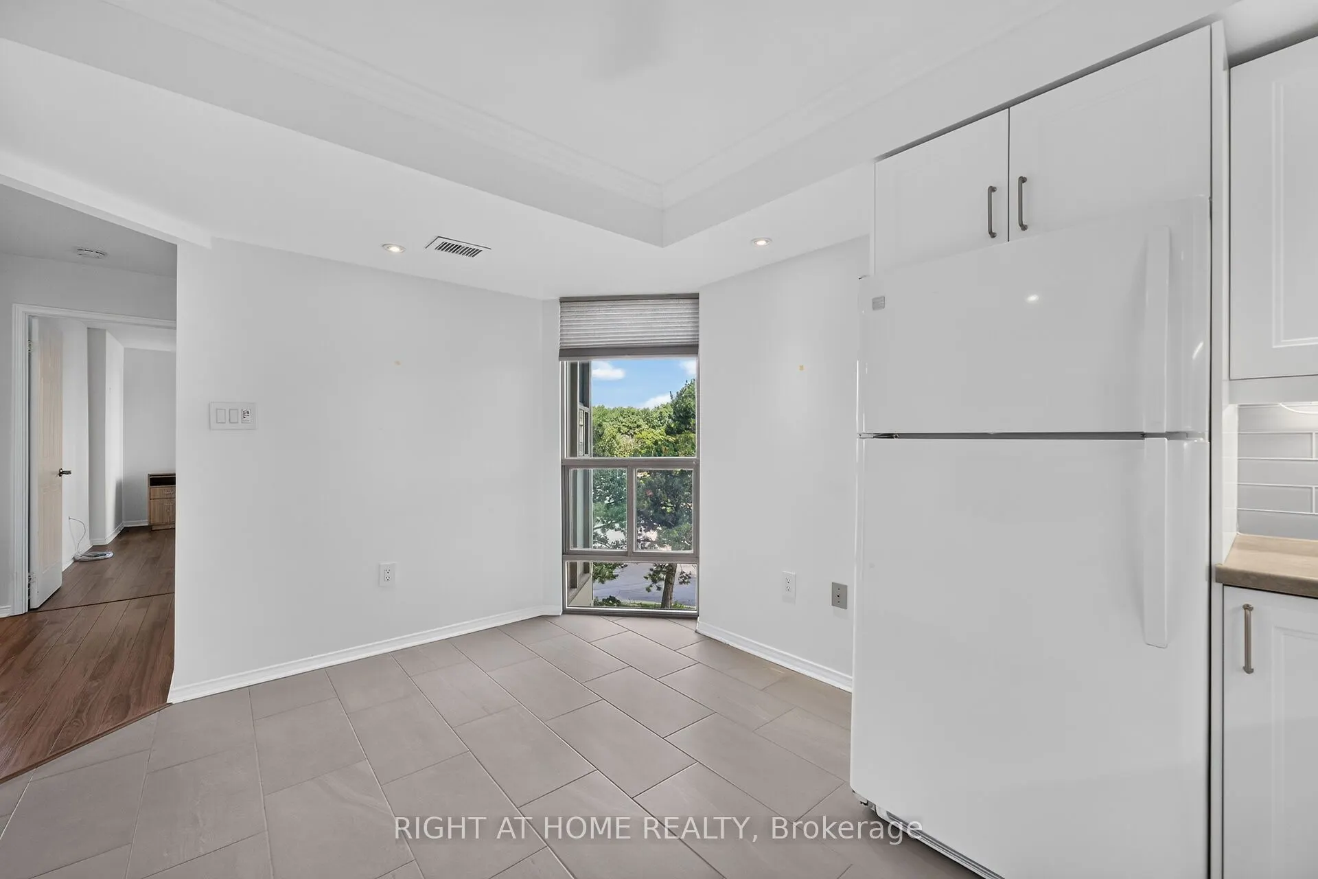 5080 Pinedale Avenue #306