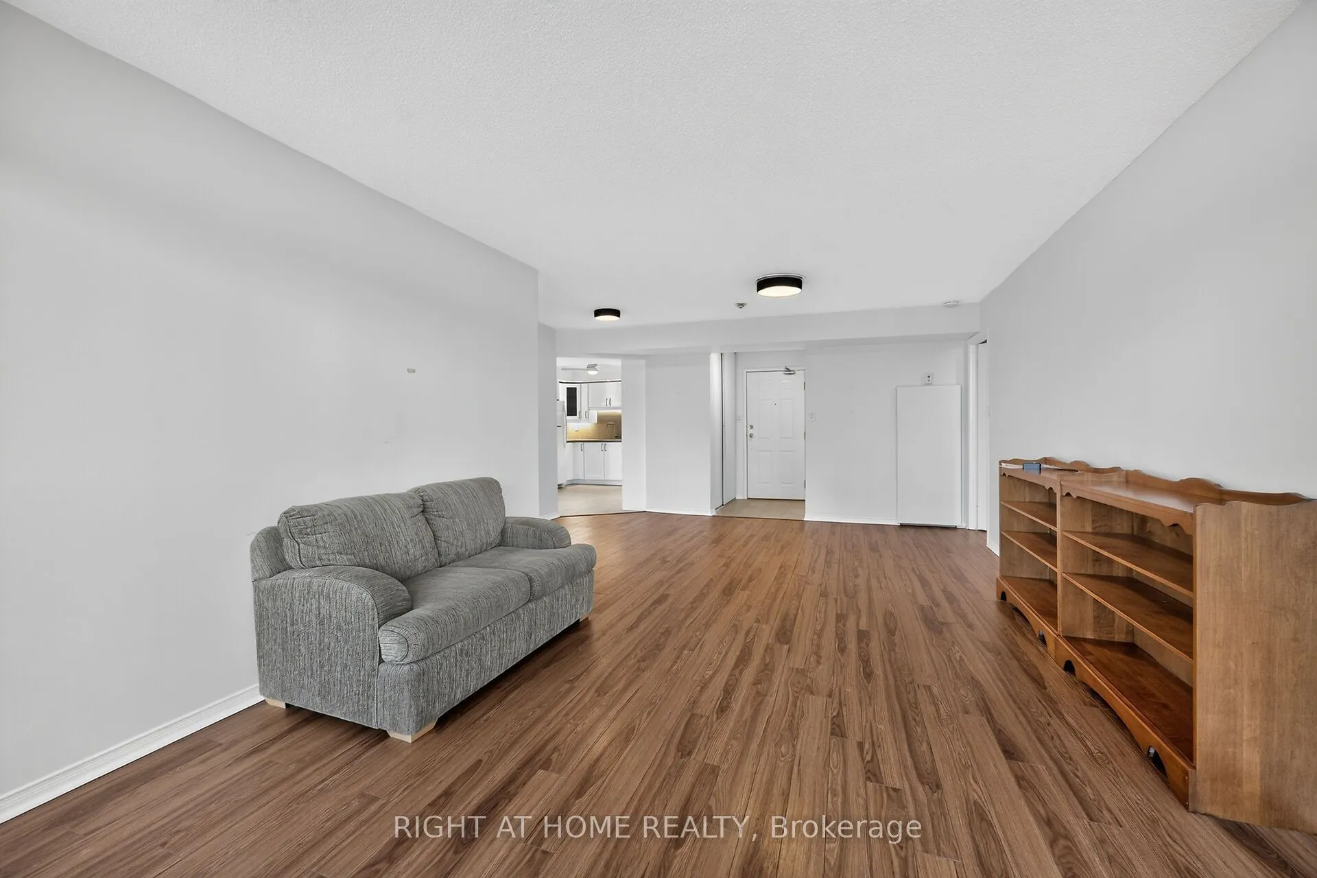 5080 Pinedale Avenue #306