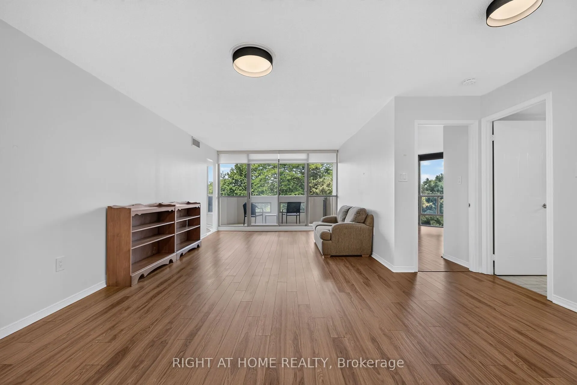 5080 Pinedale Avenue #306