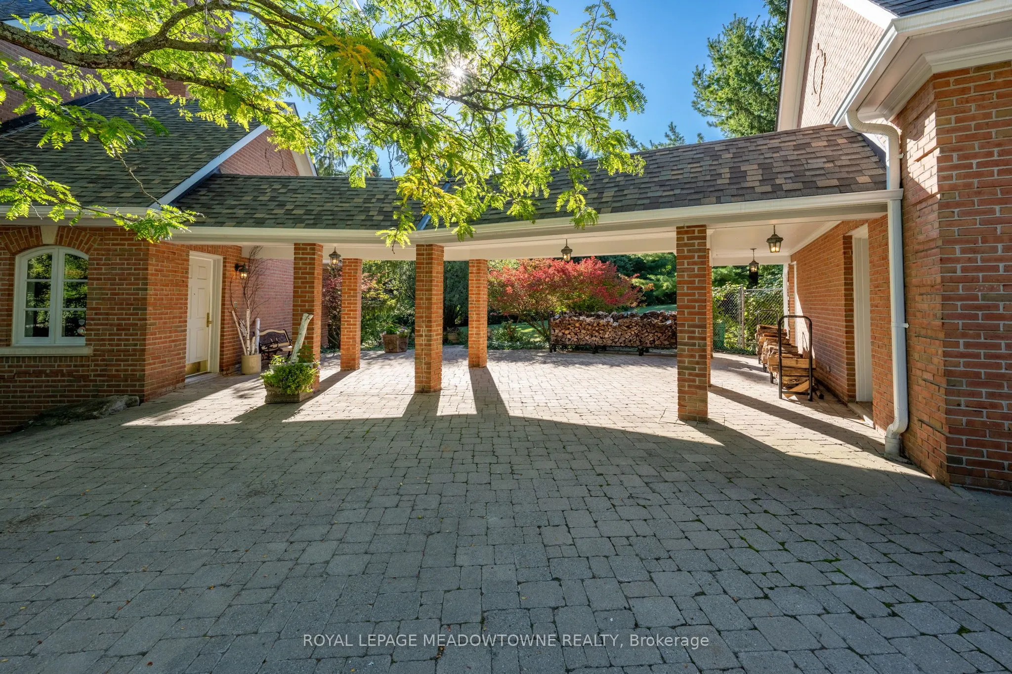 2097 Grange Side Road