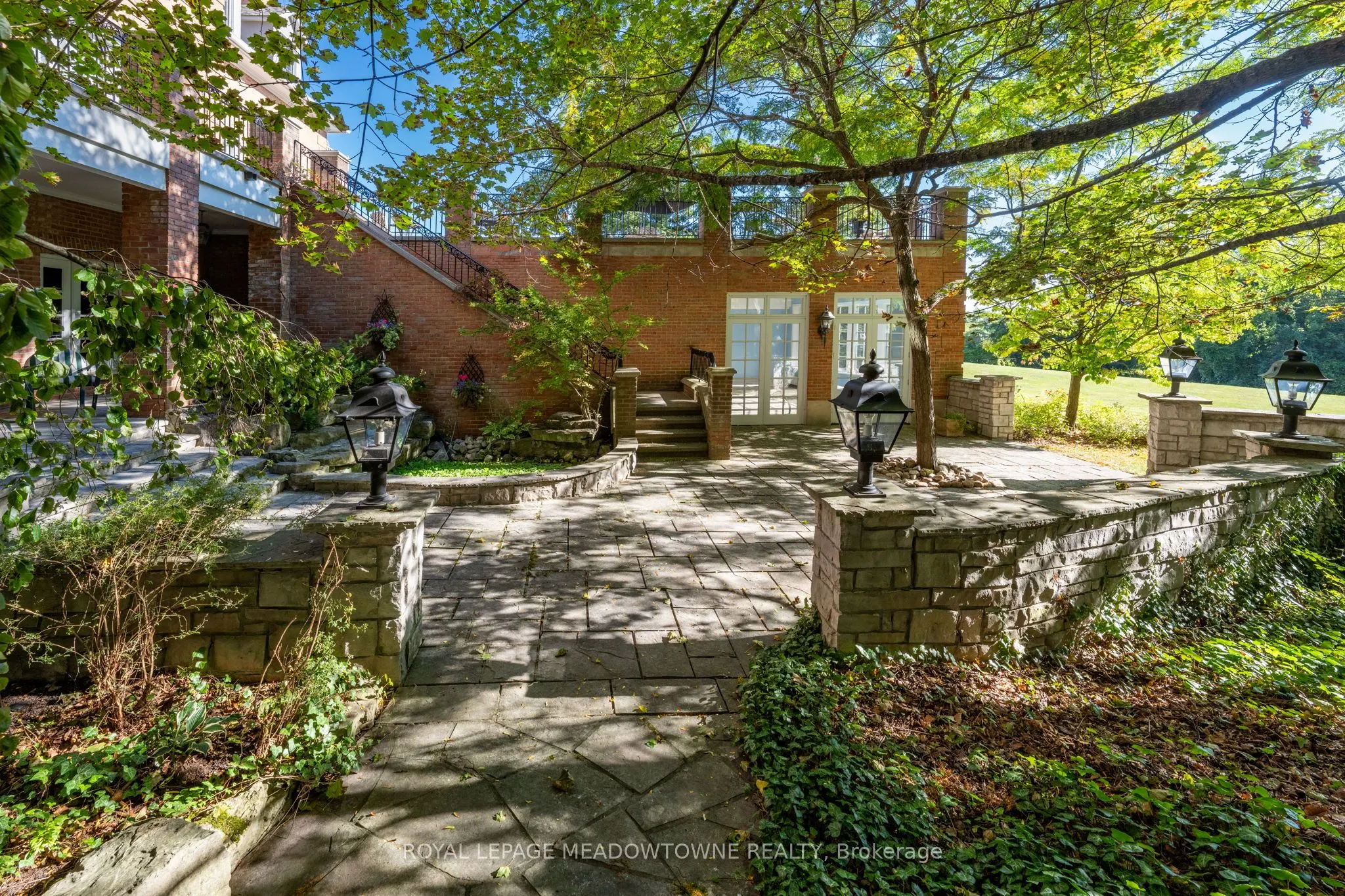 2097 Grange Side Road