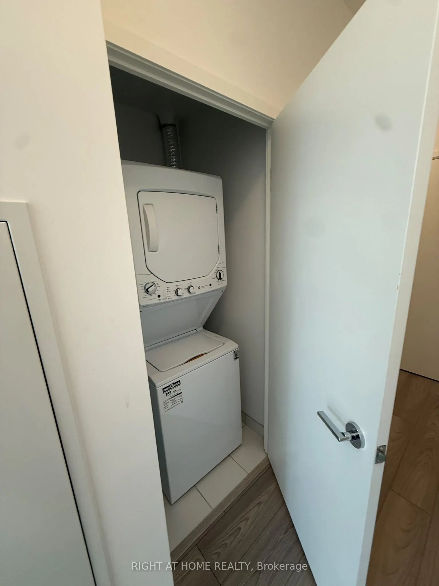 285 Dufferin Street #525
